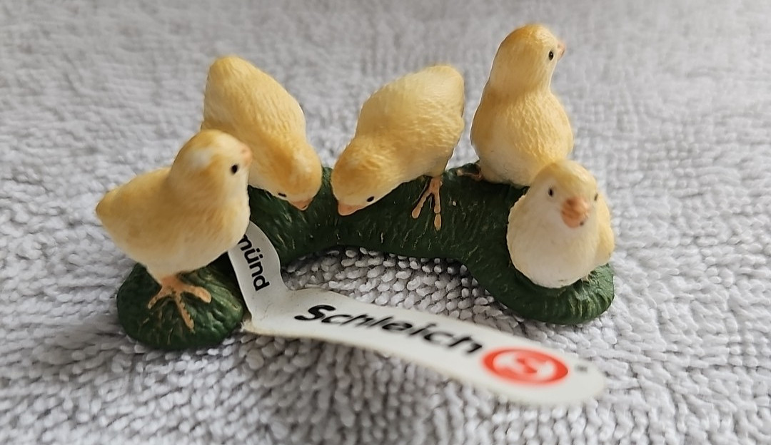 Schleich Scenery Pack Farm Animals + Chickens + Tiger + Leppard