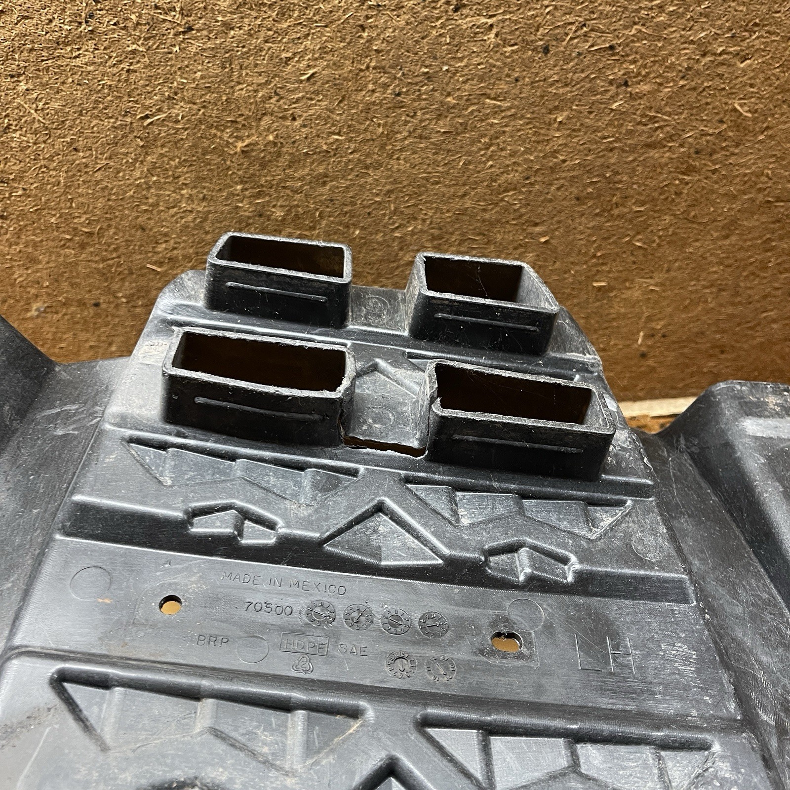 Can-AM OEM LH Footwell Outlander 400 650 800R *CRACKED* 705003632