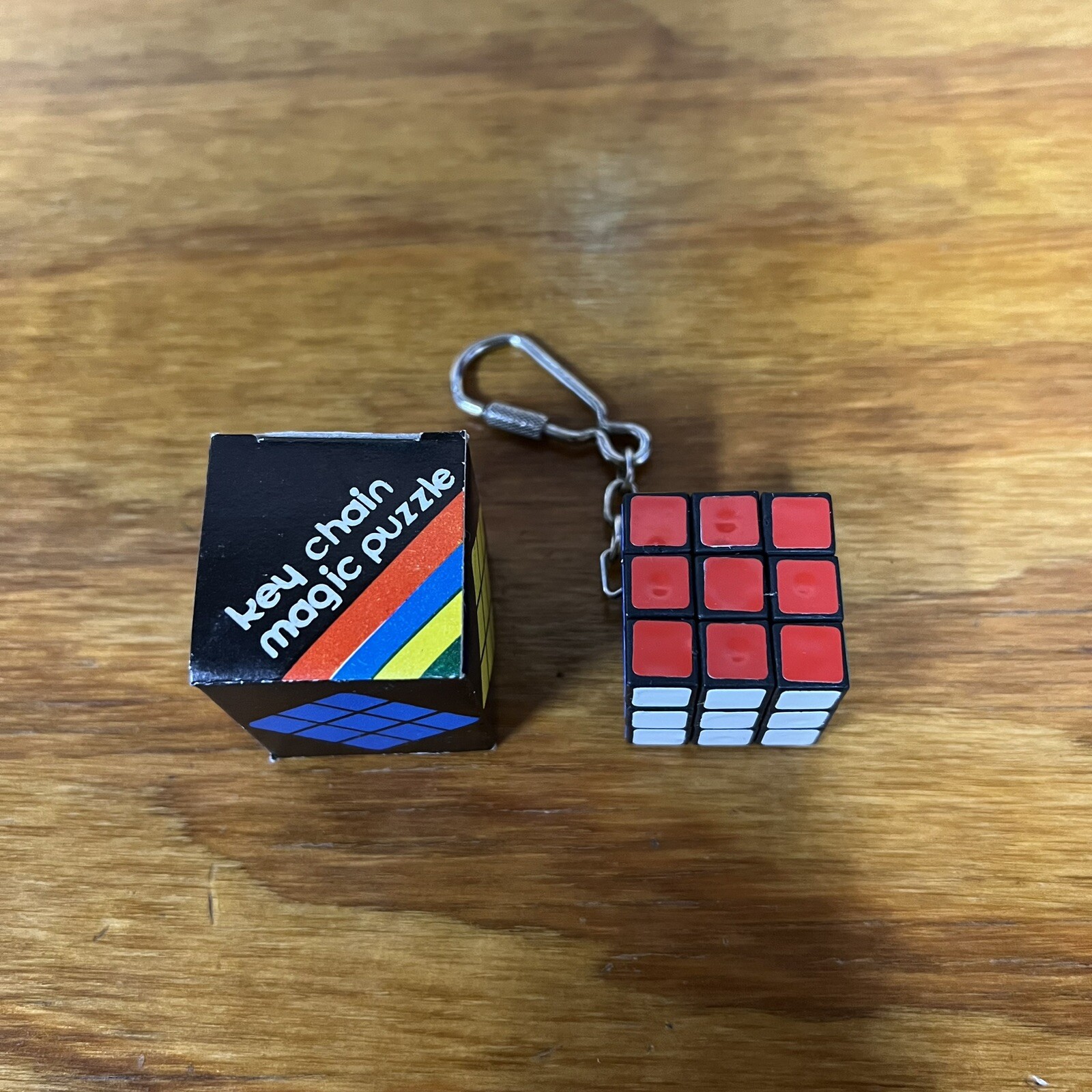 KEY CHAIN MAGIC PUZZLER RUBIX CUBE TOY VINTAGE NOS