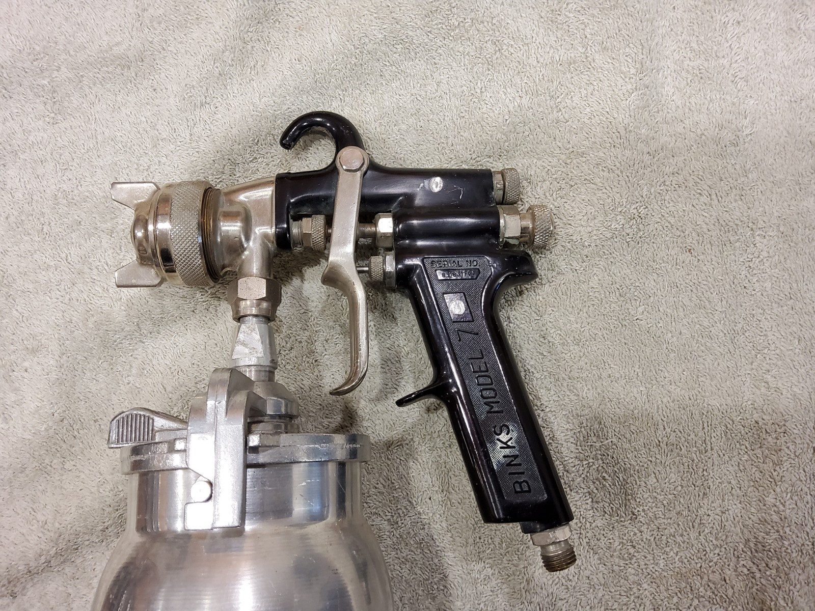 Binks Model 7 Spray Gun with Nozzle & New Sharpe Paint Canister