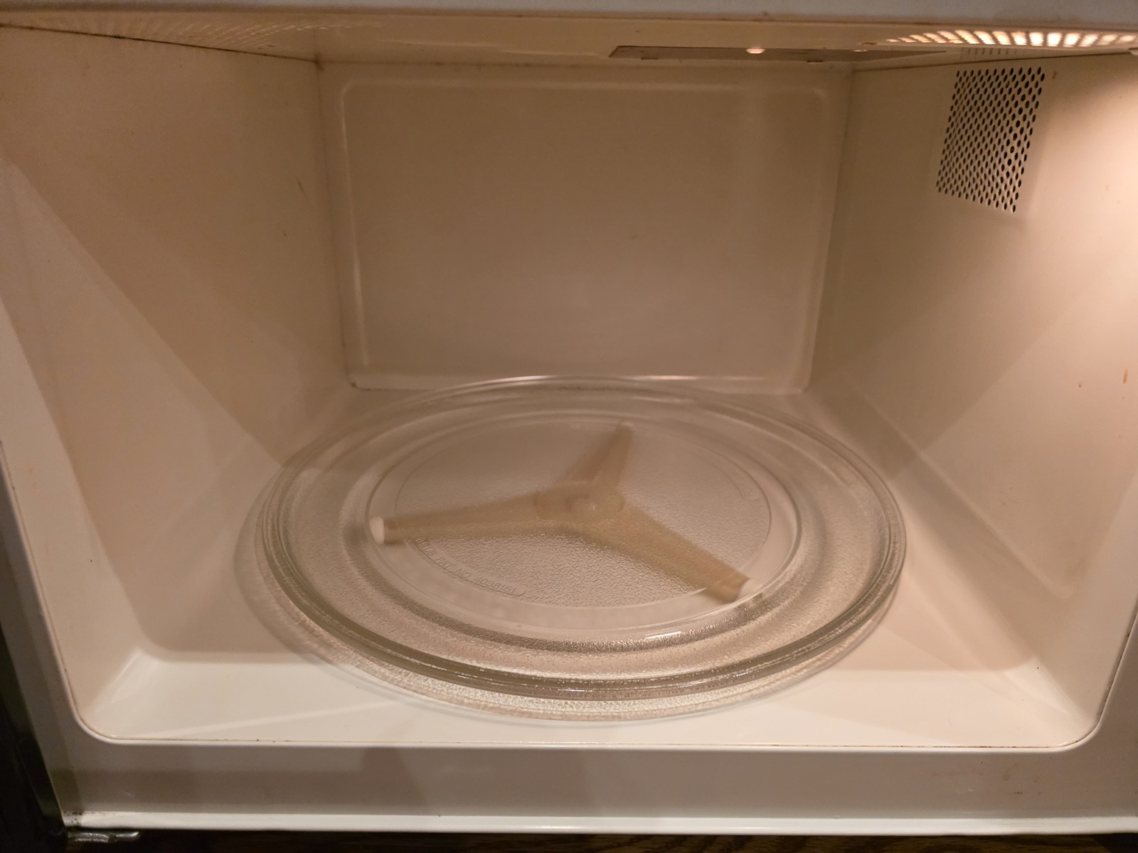 Vintage Sharp Carousel Microwave Oven Model R-4A70 1988 Faux Wood Grain CLEAN