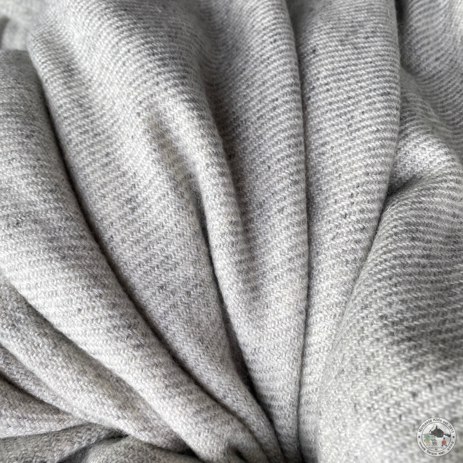 Cashmere Blanket "Ama" (अमा), Handcrafted from Nepal, Bedspread, Cuddle Blanket