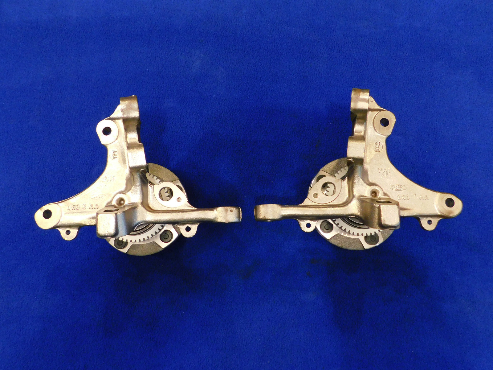 1996-2004 Ford Mustang 5 Lug Disc Brake Spindles Hubs Fox Body Conversion