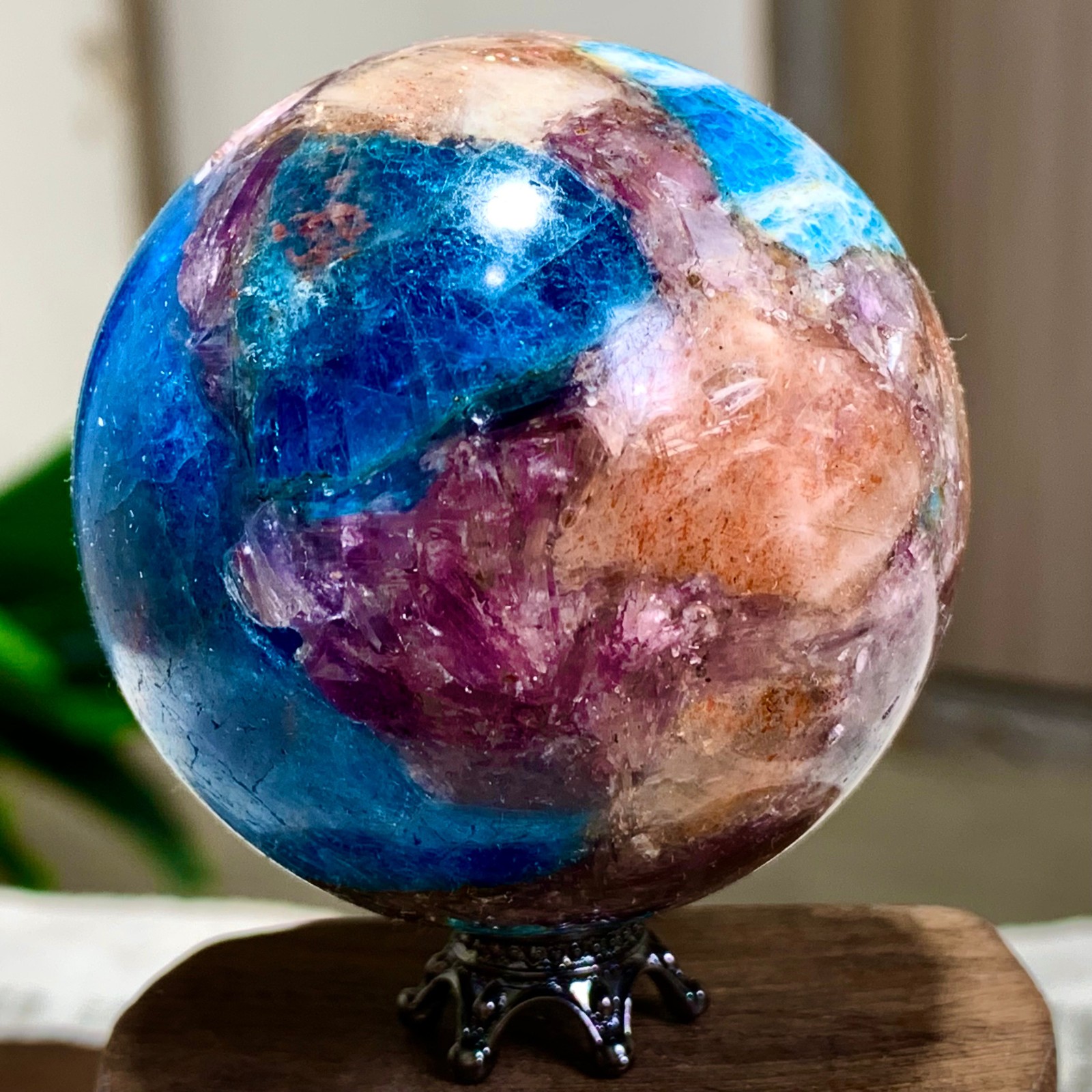 177G Natural Blue Aptite +Sun Stone purple lepidolite Sphere mineral sample