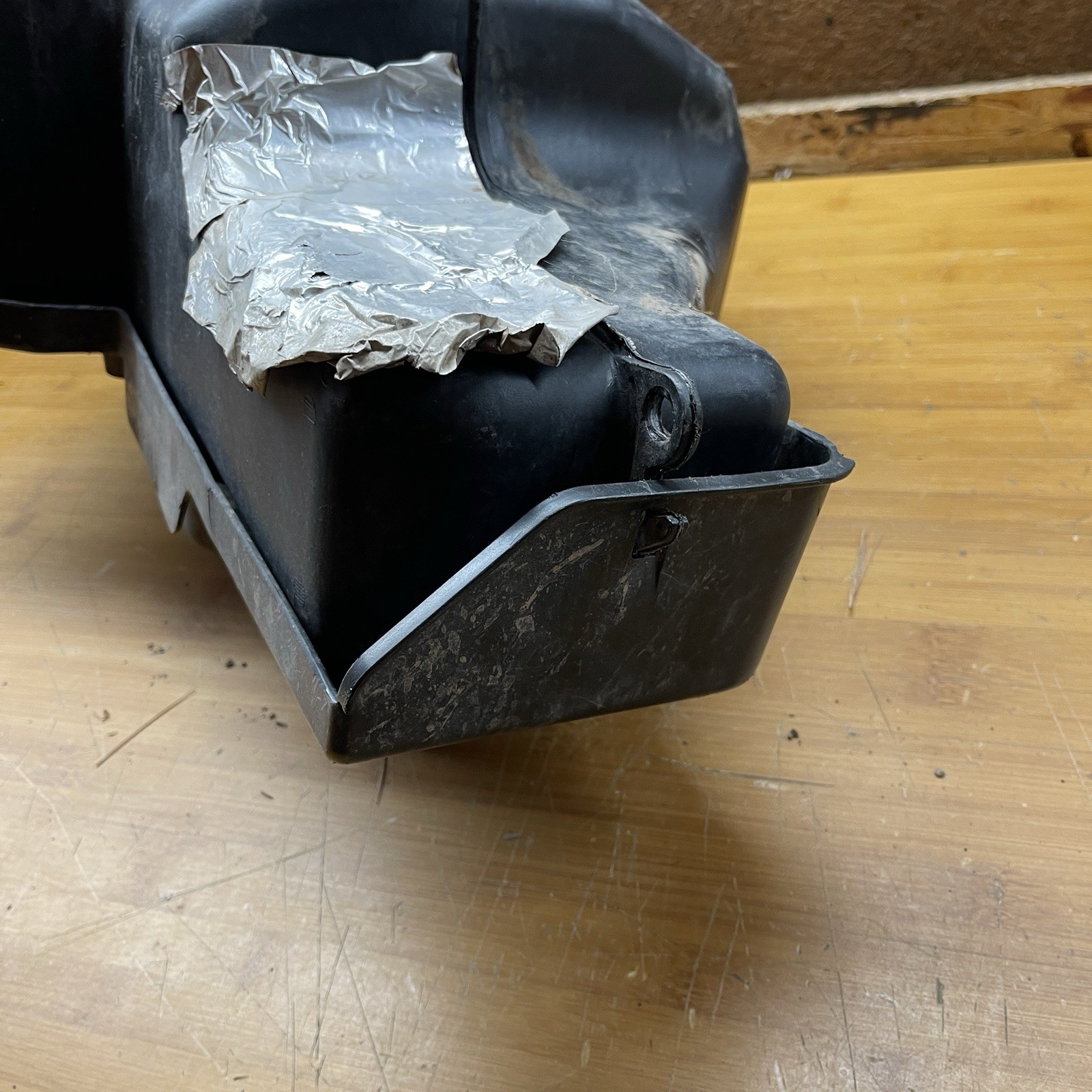 Can Am OEM Used 2009-2012 Outlander 500 650 800 Fuel Gas Tank 709000220