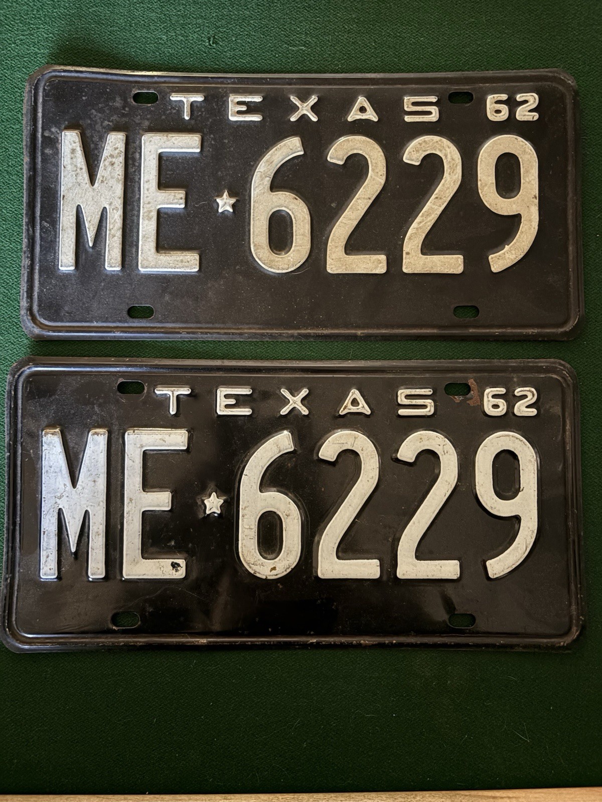 Vintage 1962 Texas License Plate Set