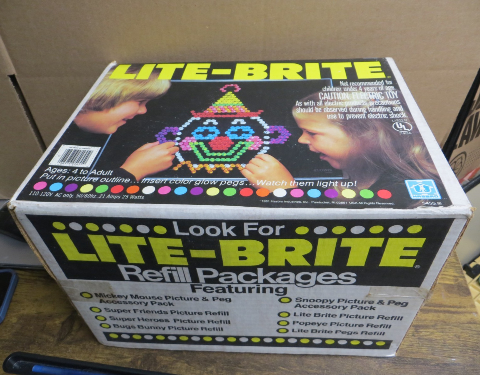 VINTAGE HASBRO 1981 LITE BRITE - 100% FACTORY SEALED FROM EX HASBRO EMPLOYEE