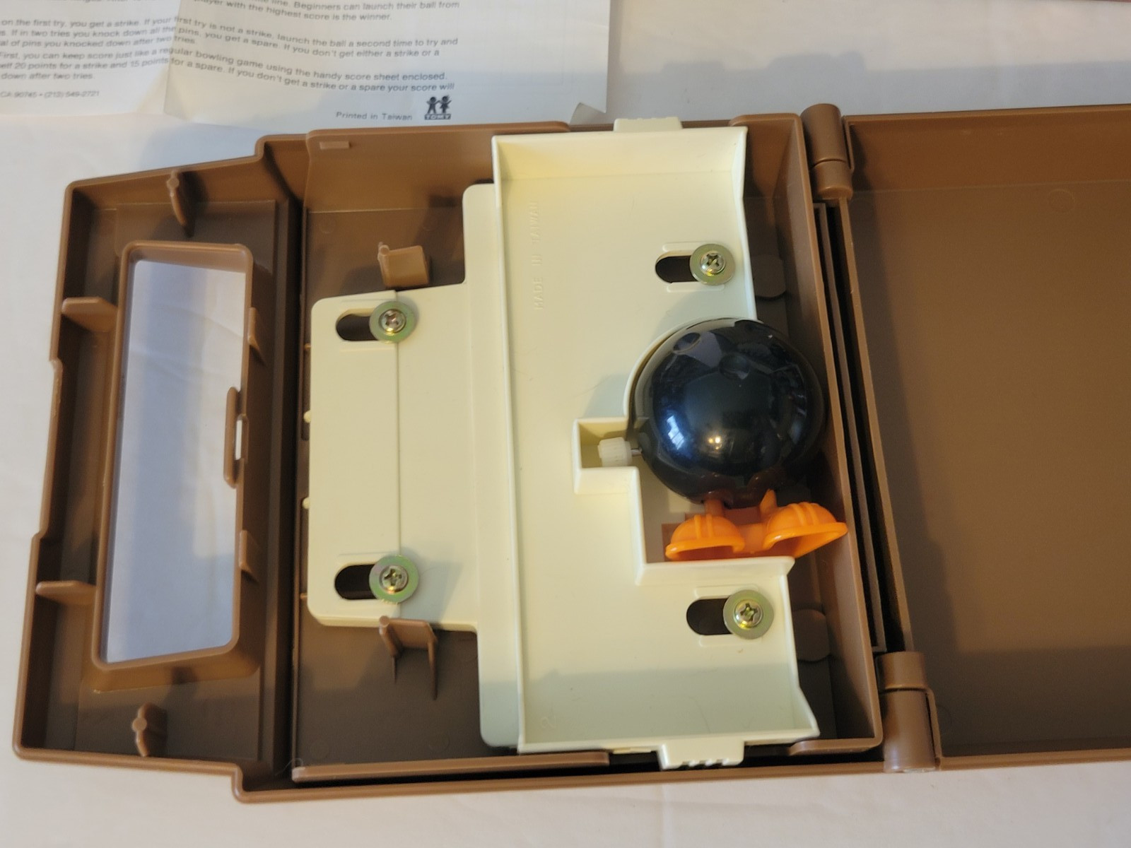 VINTAGE 1980s TOMY WIND UP STROLLING BOWLING GAME WITH BOX WORKING