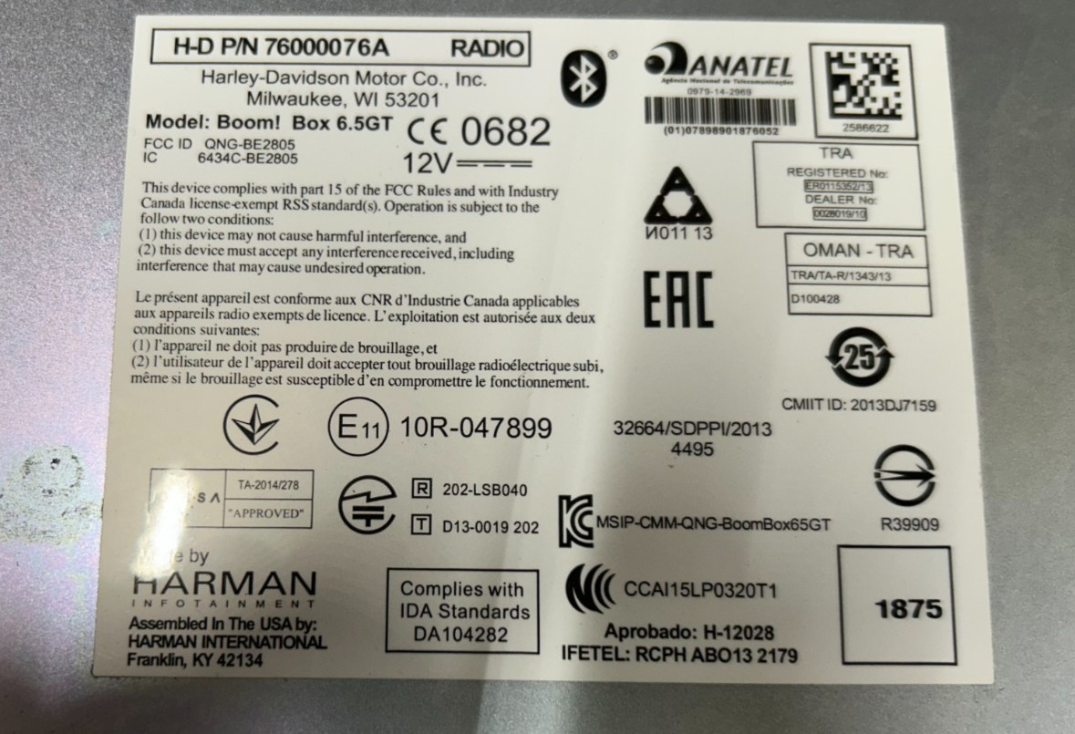 OEM HARLEY-DAVIDSON 14-18 TOURING BOOM Box GT 6.5 Radio/GPS 7600076A