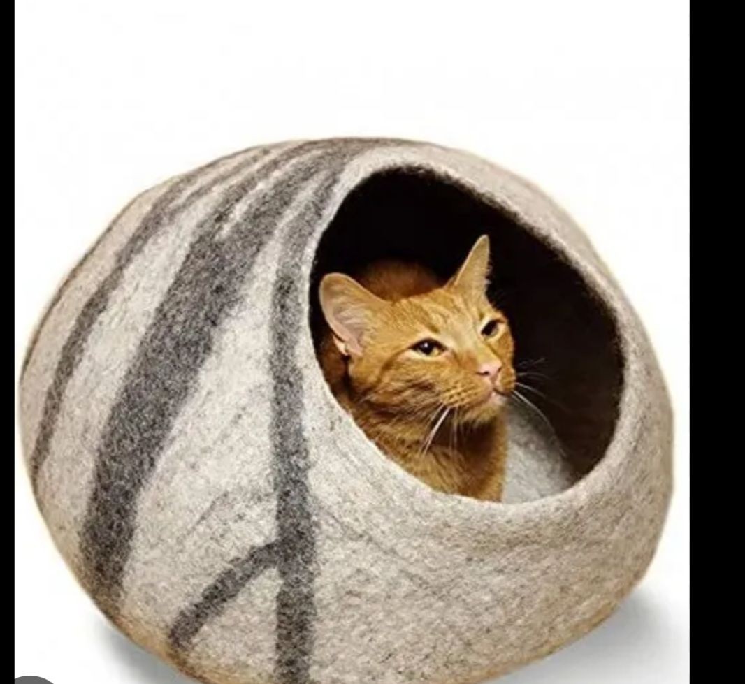 Cat Cave Premium Felt Cat Bed for Indoor Cats, Handmade 100% Merino Wool, Medium