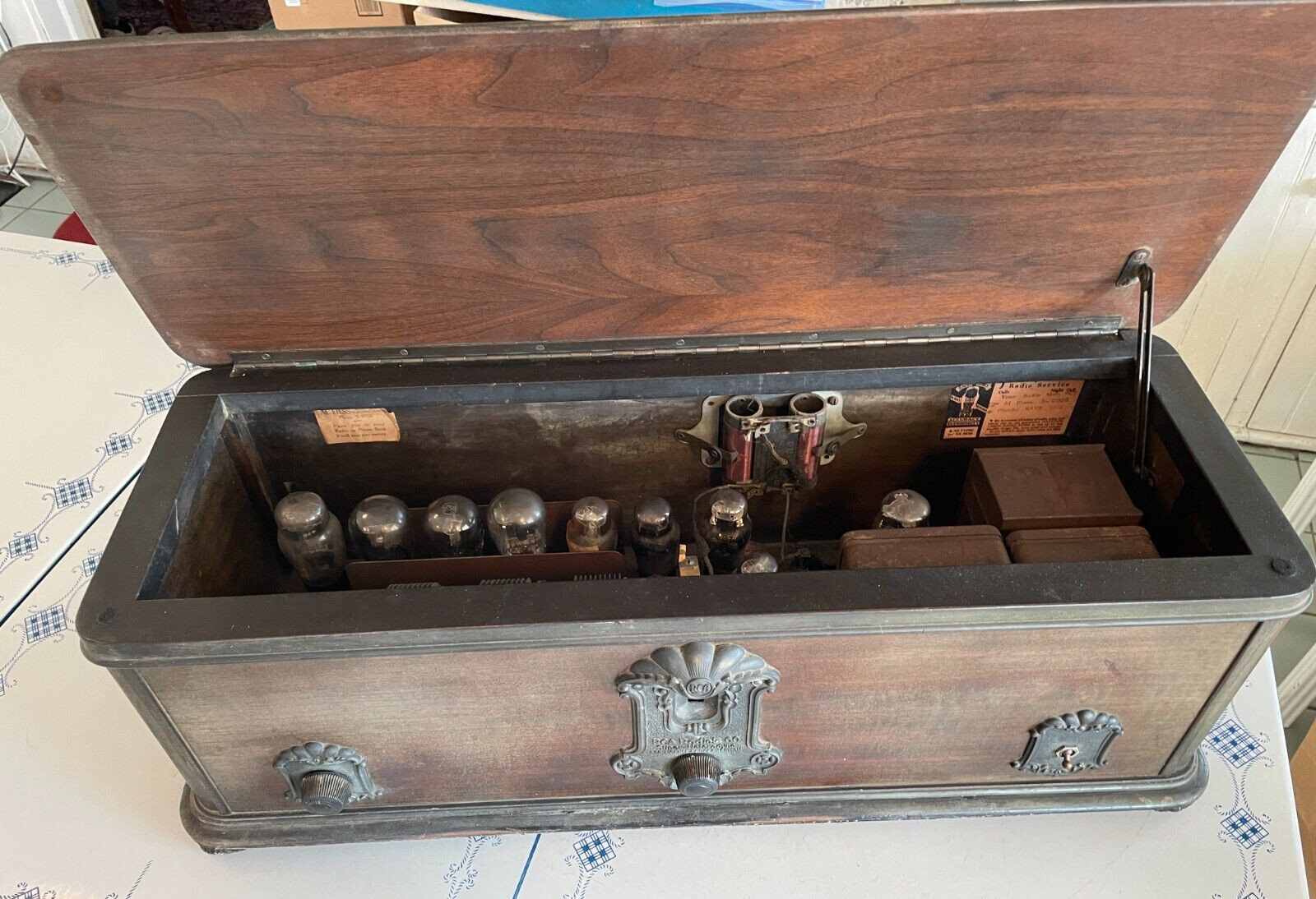 ANTIQUE 1928 RCA RADIOLA 60 Super Heterodyne Complete Tube Radio