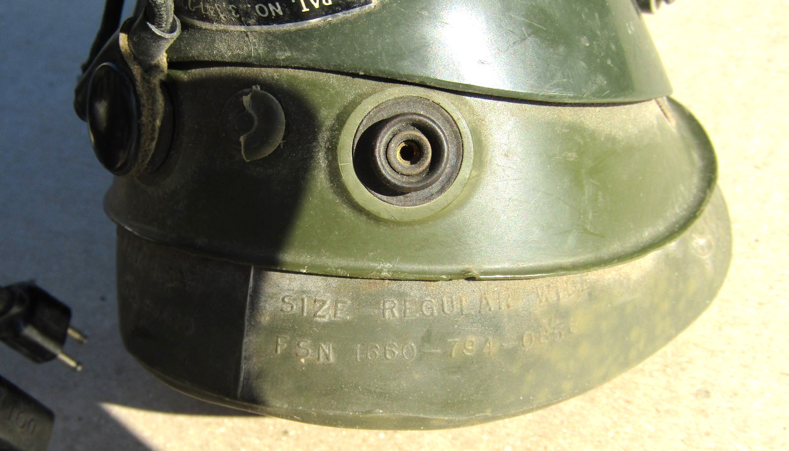 VIETNAM ERA PILOT OXYGEN MASK MBU-5/P SIERRA