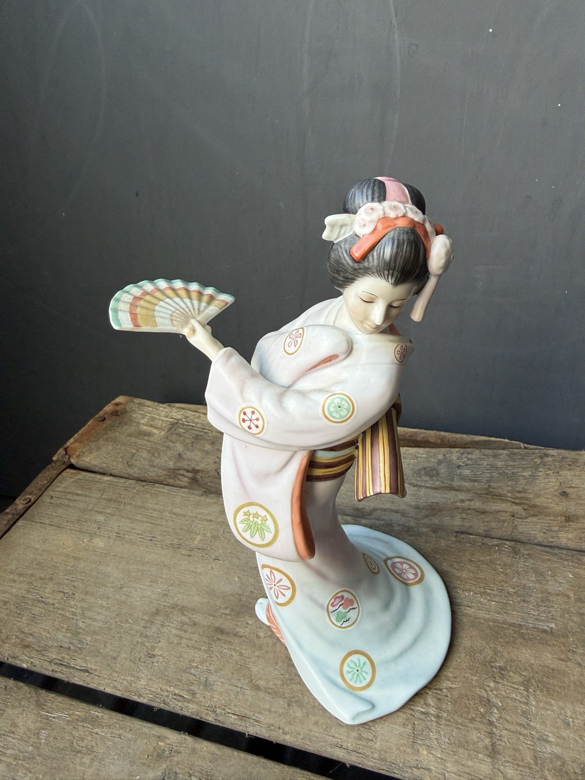 VTG Japanese Porcelain Figure Yoshimatsu Kasai Maiden of the Fluttering Fan