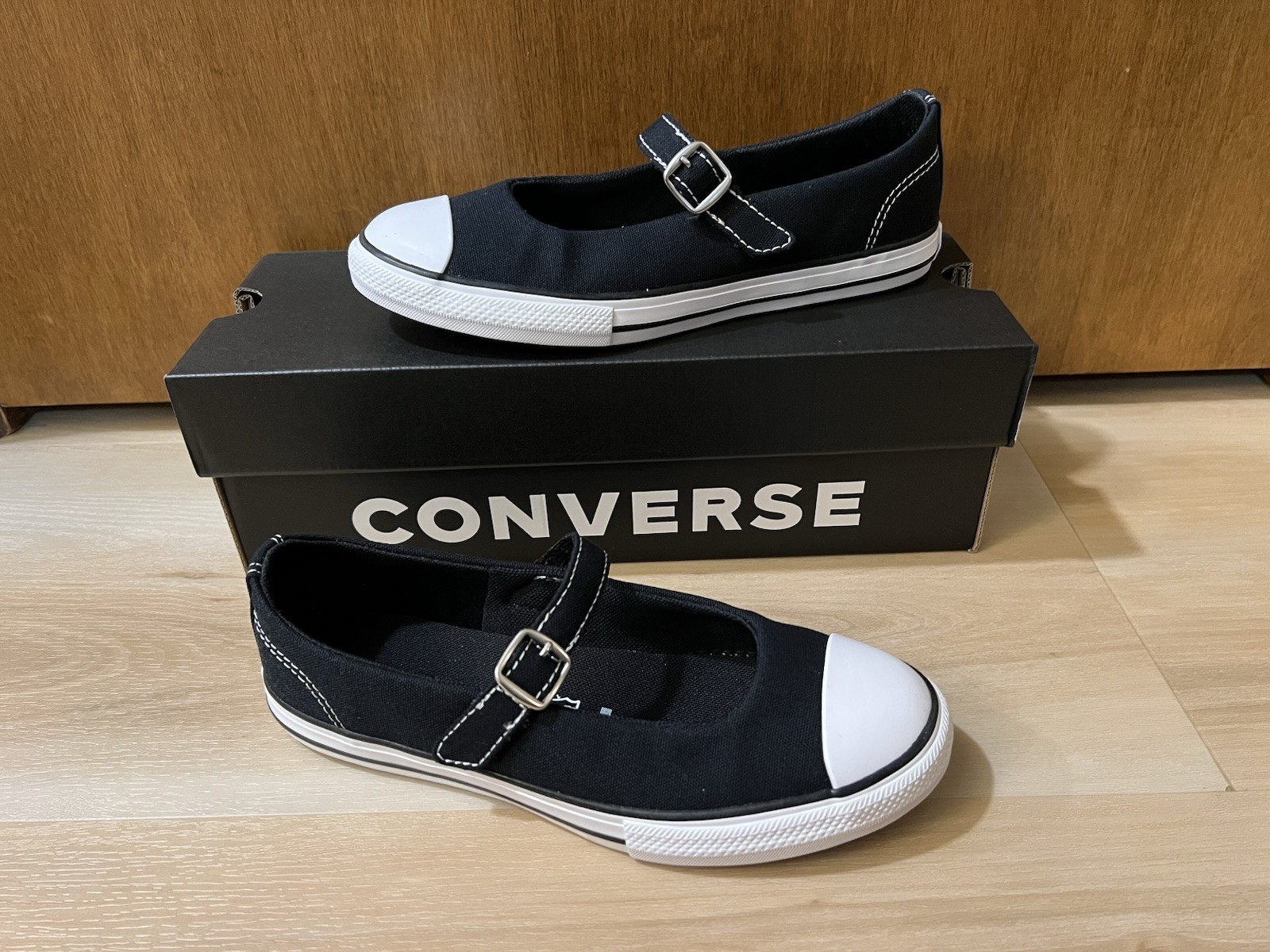 Converse Chuck Taylor All Star Youth Size 2 Black Dainty Mary Janes NEW In Box