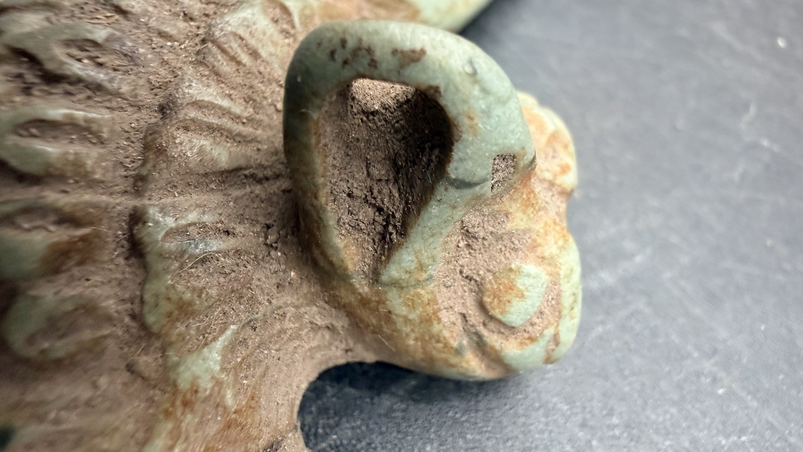 Blue Calcite Tula Hidalgo PreColumbian Eagle Aliencarvings Ojuelos