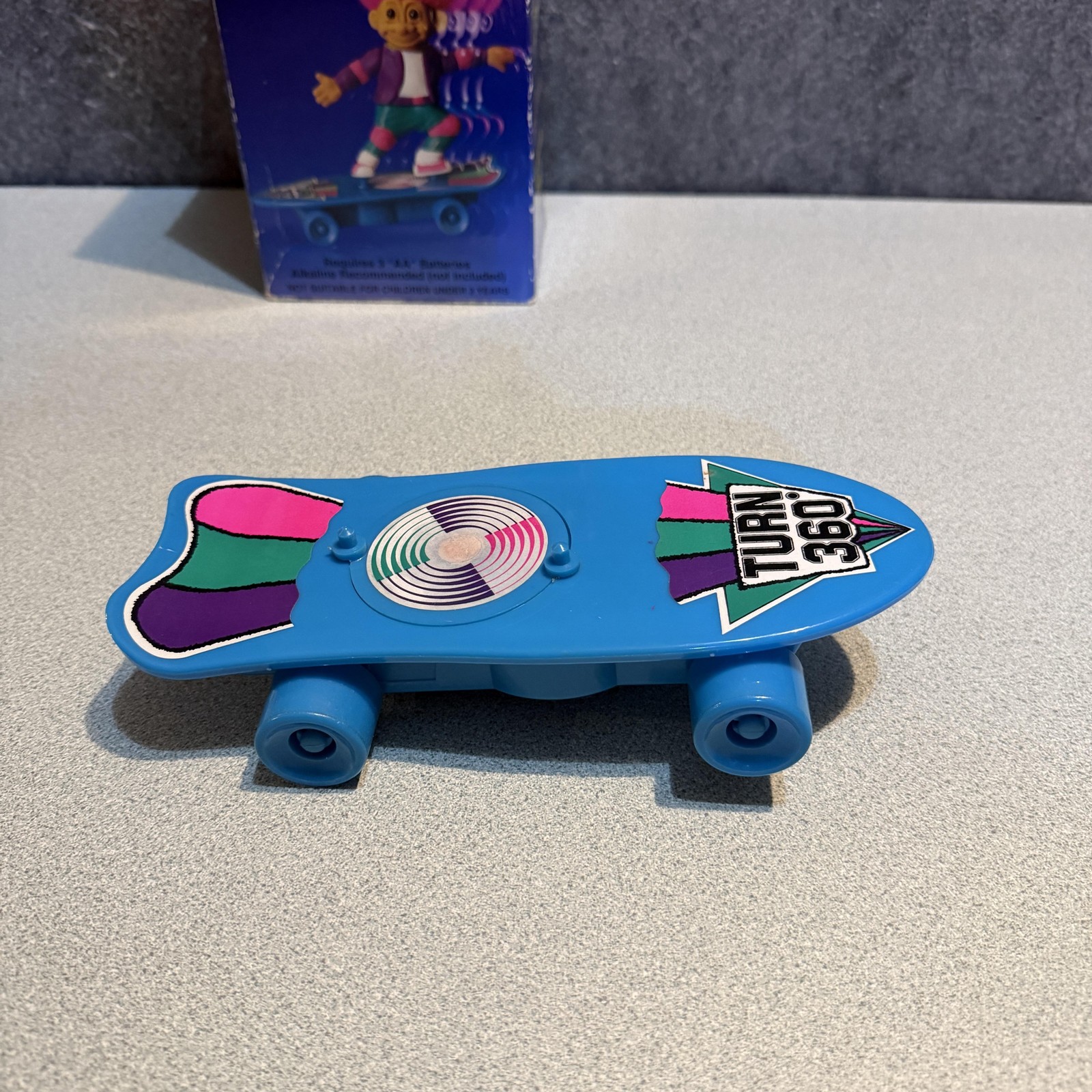 Vintage Russ Berrie Turn 'N Twist Battery Operated Skateboarding Troll 8080