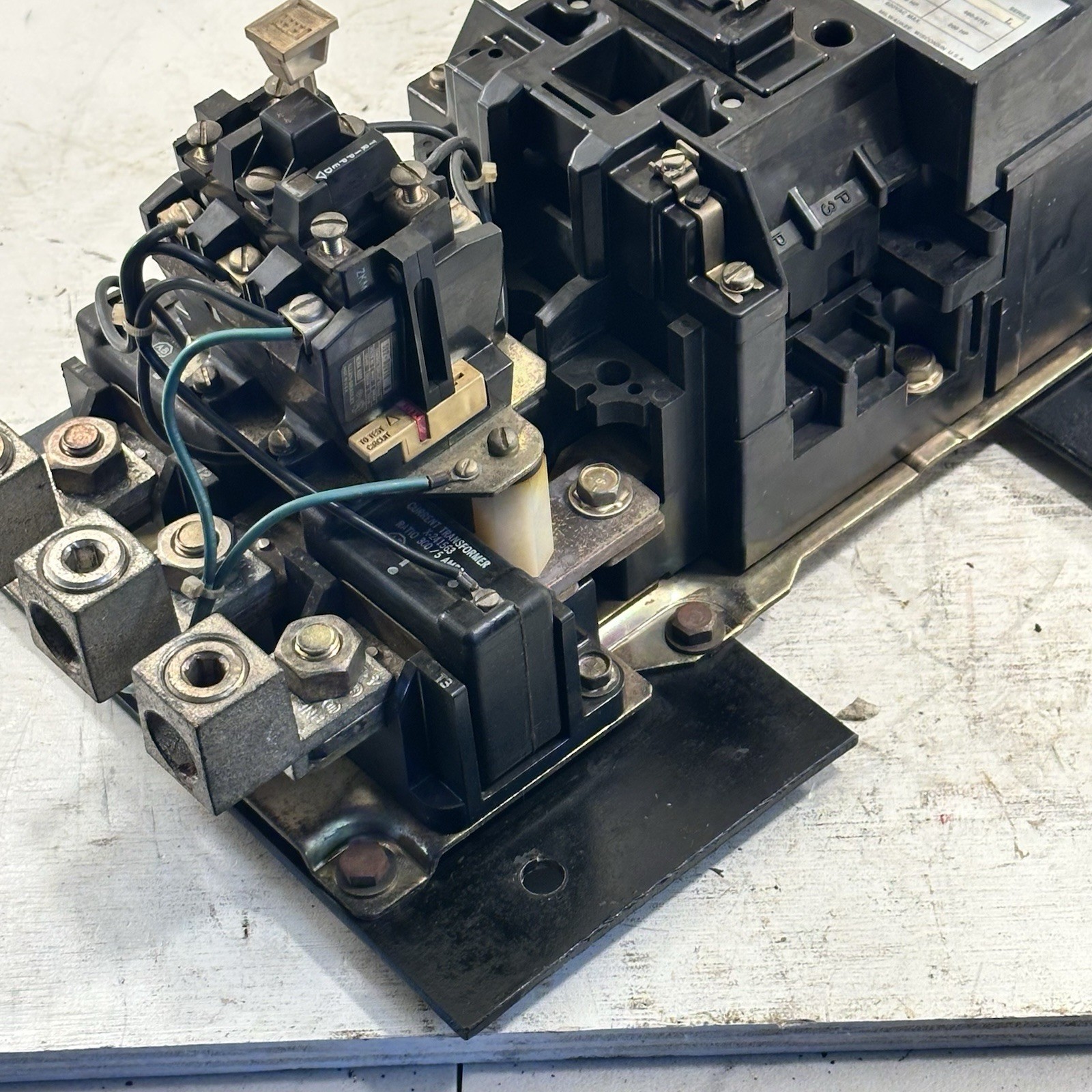 ALLEN BRADLEY SIZE 5 MOTOR STARTER 509-FOD COIL 120 V 200 HP SERIES L 270A