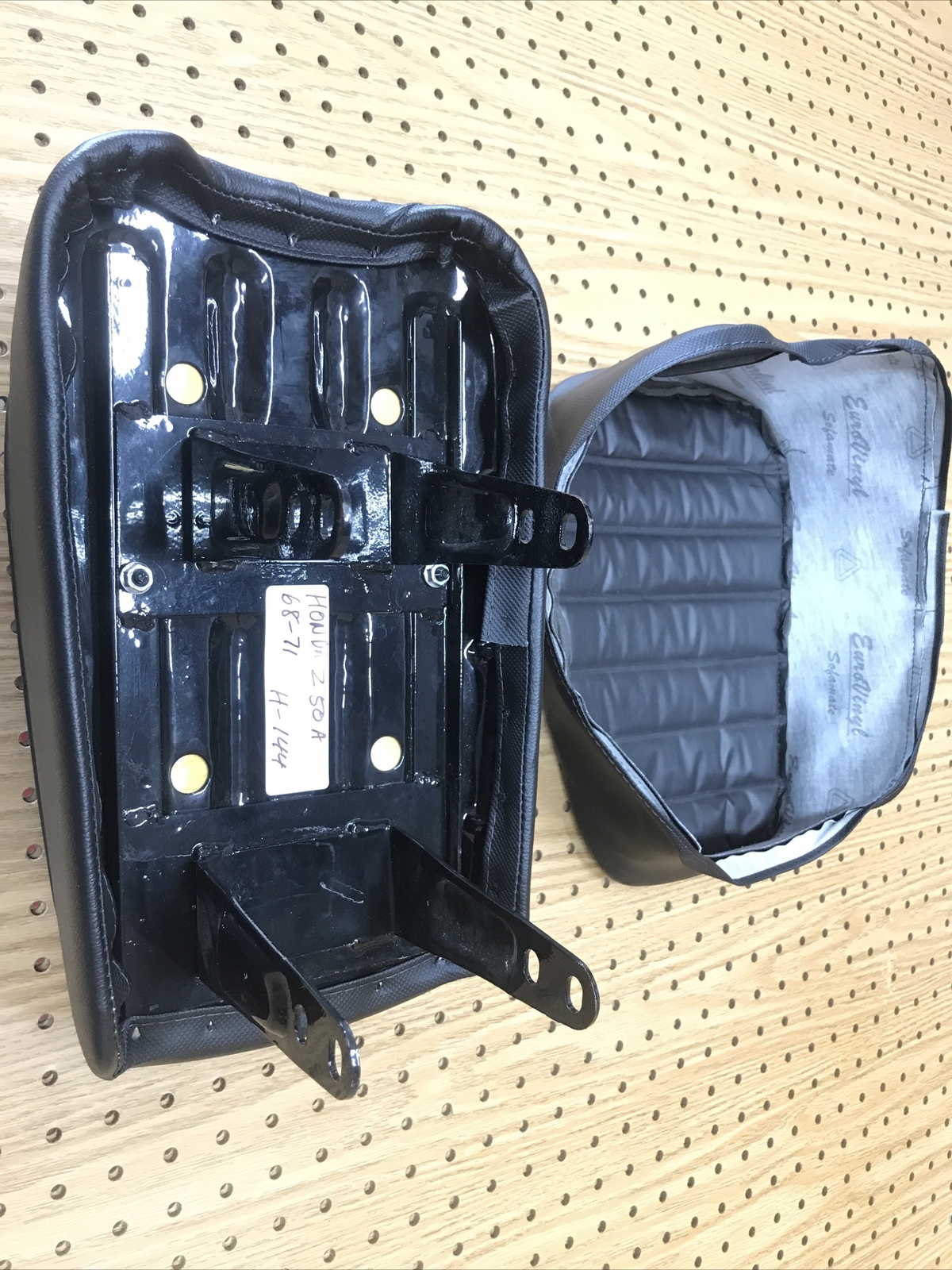 HONDA Z50A SEAT COVER 1968 TO 1971 (SPLIT REAR SEAM) (H-144)