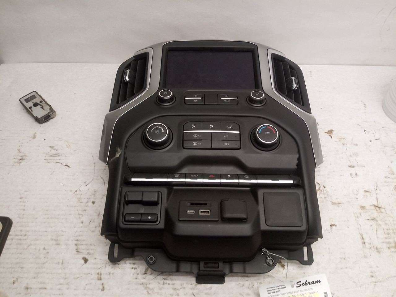 2021 Chevrolet Silverado 2500 HD Info-GPS-TV Display Screen 3022062