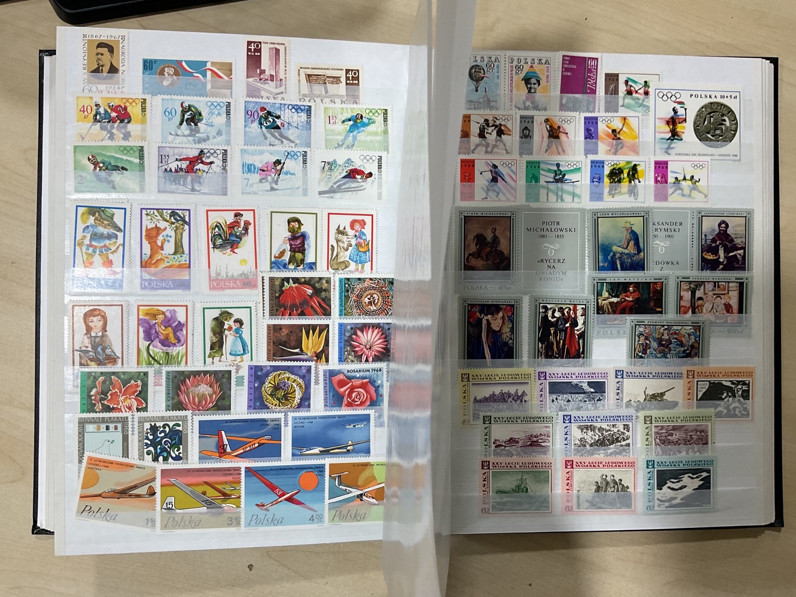 Poland stamps. Mostly mint. stock book. G/40