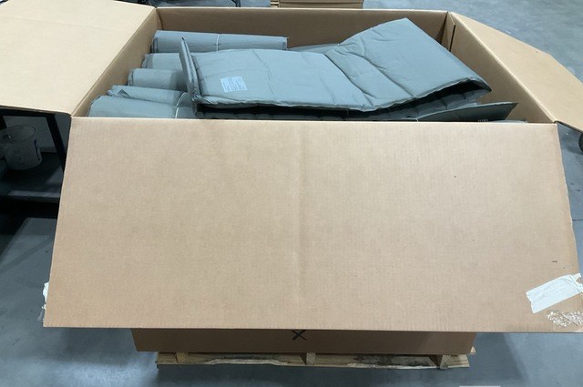 GENUINE US MILITARY ARMY GREEN SELF-INFLATING SLEEPING MATS. DURABLE MADE IN USA