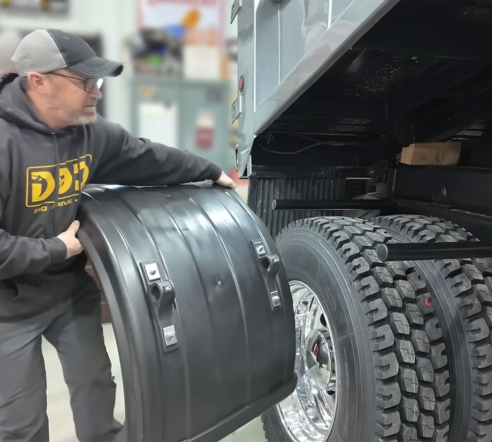 (2 Pack) Smooth Poly Fender for Trucks with 19.5" or larger dual rear wheels