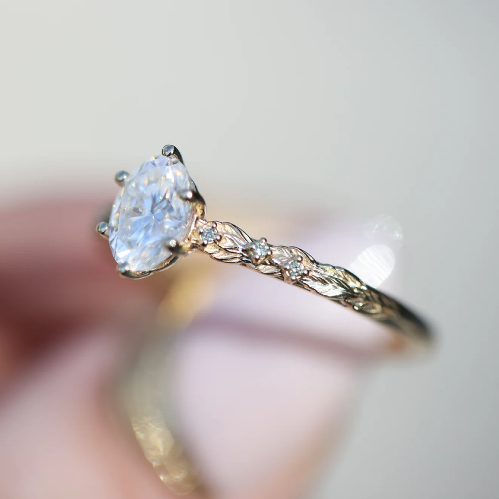 14K Yellow Gold Oval Cut Diamond Ring Semi Mount Setting 0.10 Carat Size 6 7 8