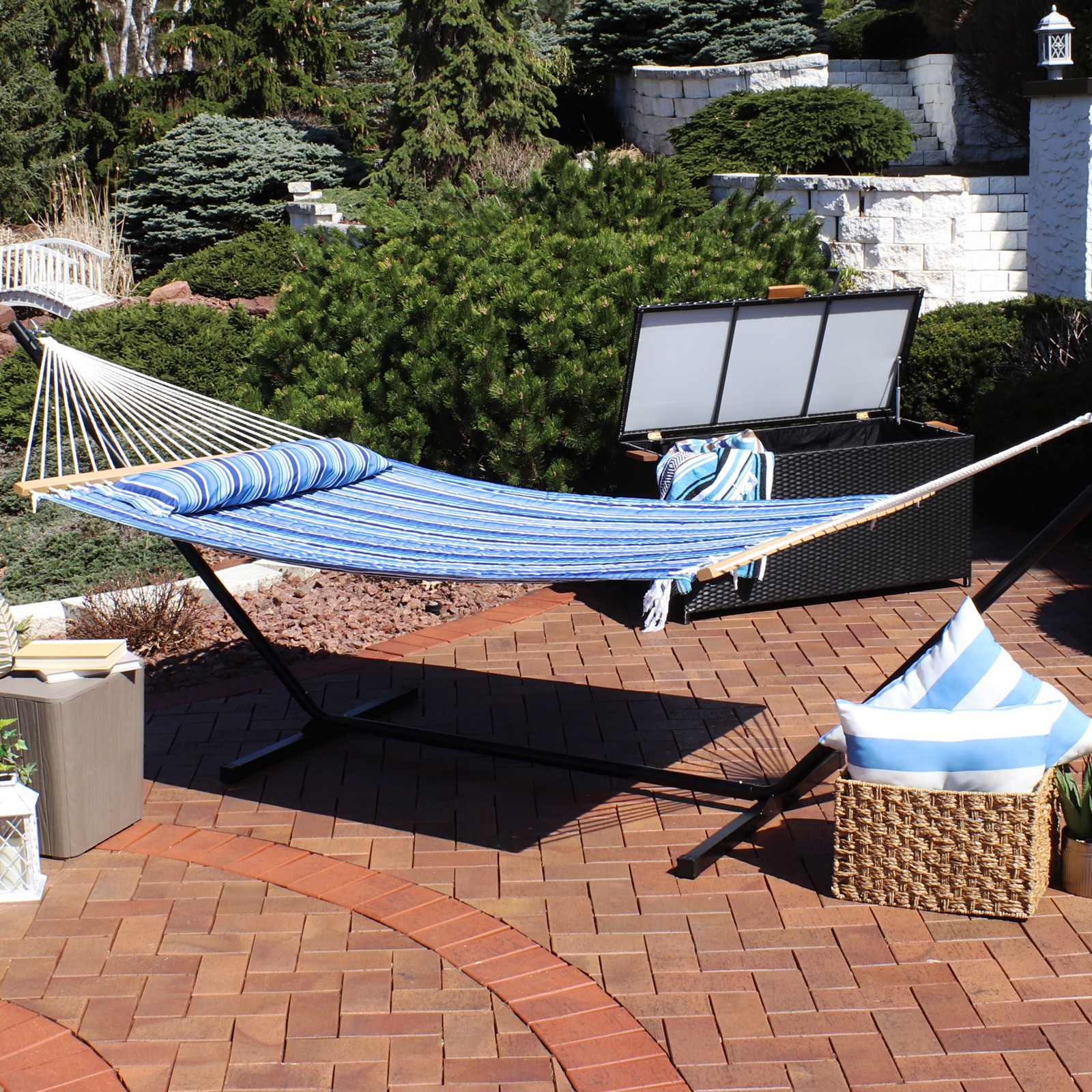 Large Quilted Fabric Hammock with Spreader Bar and Pillow - Beach by Sunnydaze