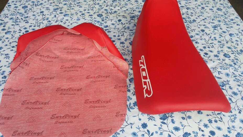 HONDA XR70R SEAT COVER 2000 MODEL Seat Cover RED (H-120)