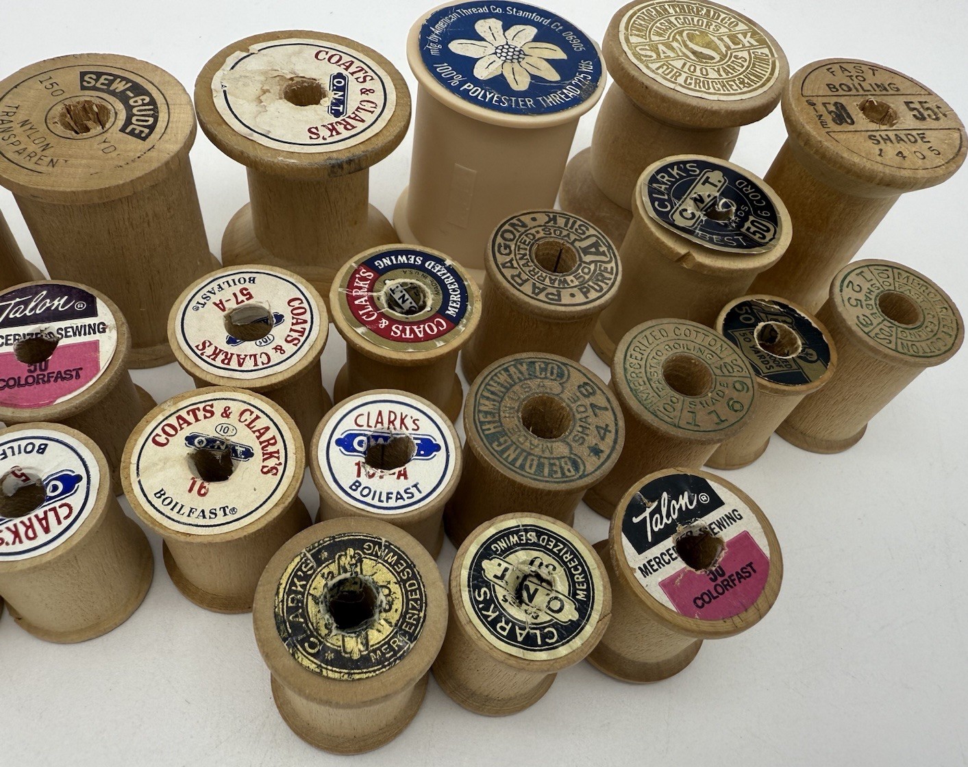 Lot of 23 Vtg Wood Coats & Clark, Talon, Clark’s, American Thread, Empty Spools