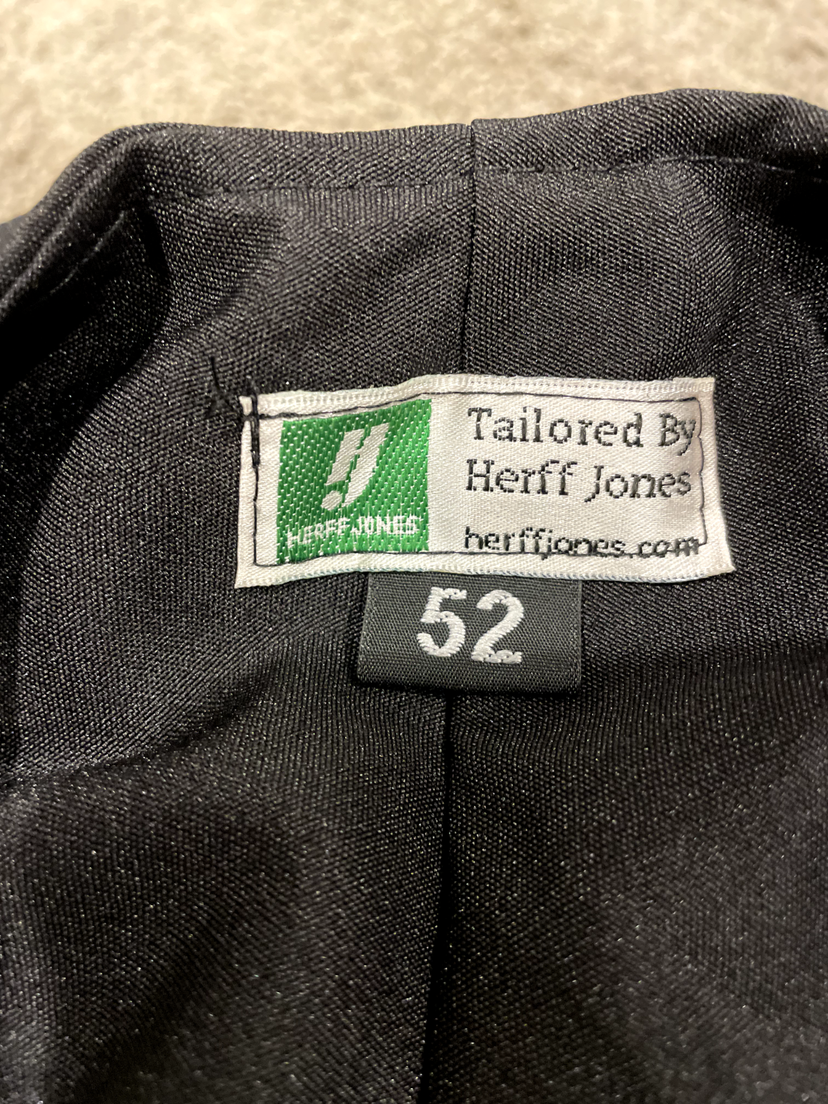 USC Bachelors Graduation Gown Herff Jones Black - Multiple Sizes