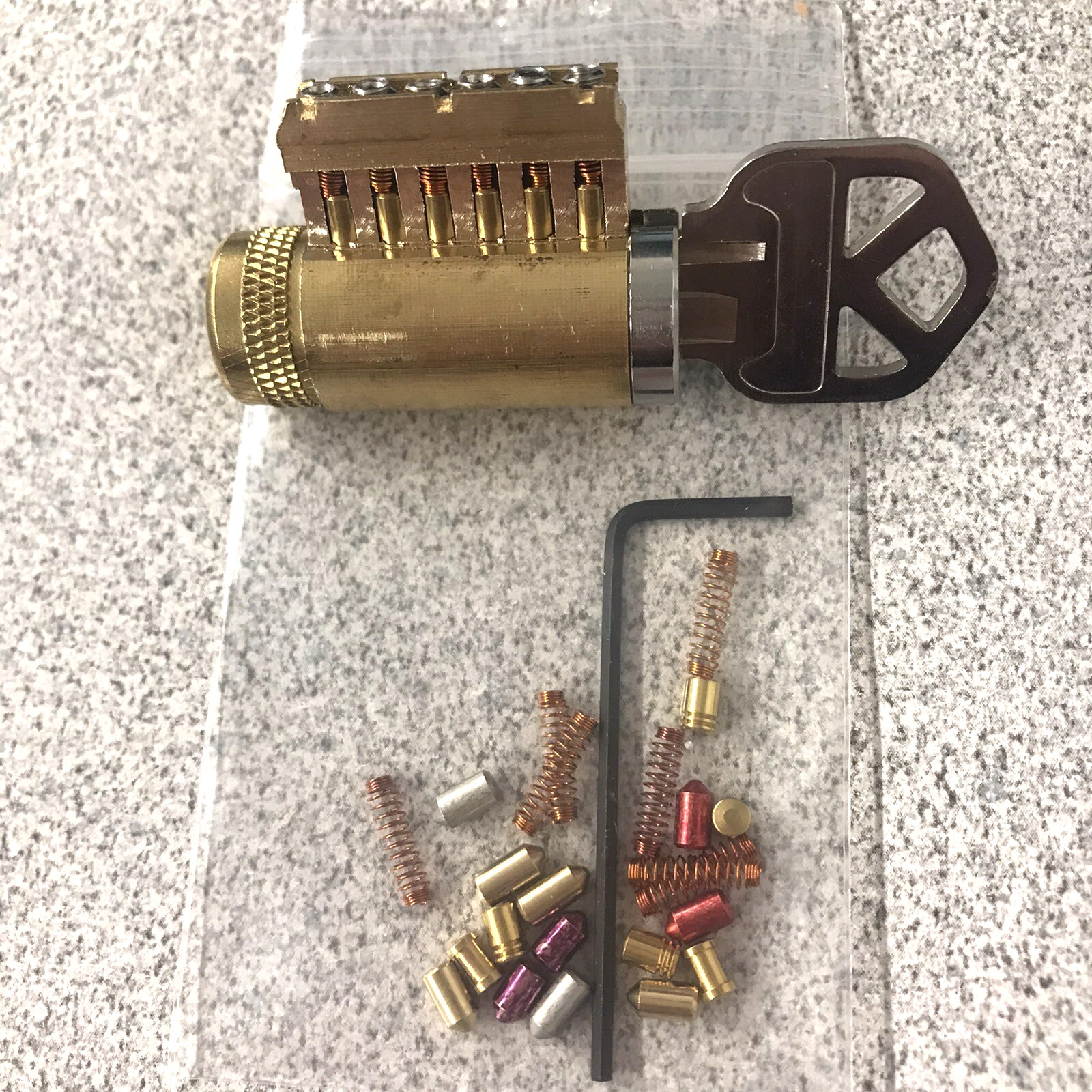 Rekeyable Cutaway Practice Lock 6 Pin Kwikset Keyway With Spool-Serrated Pins