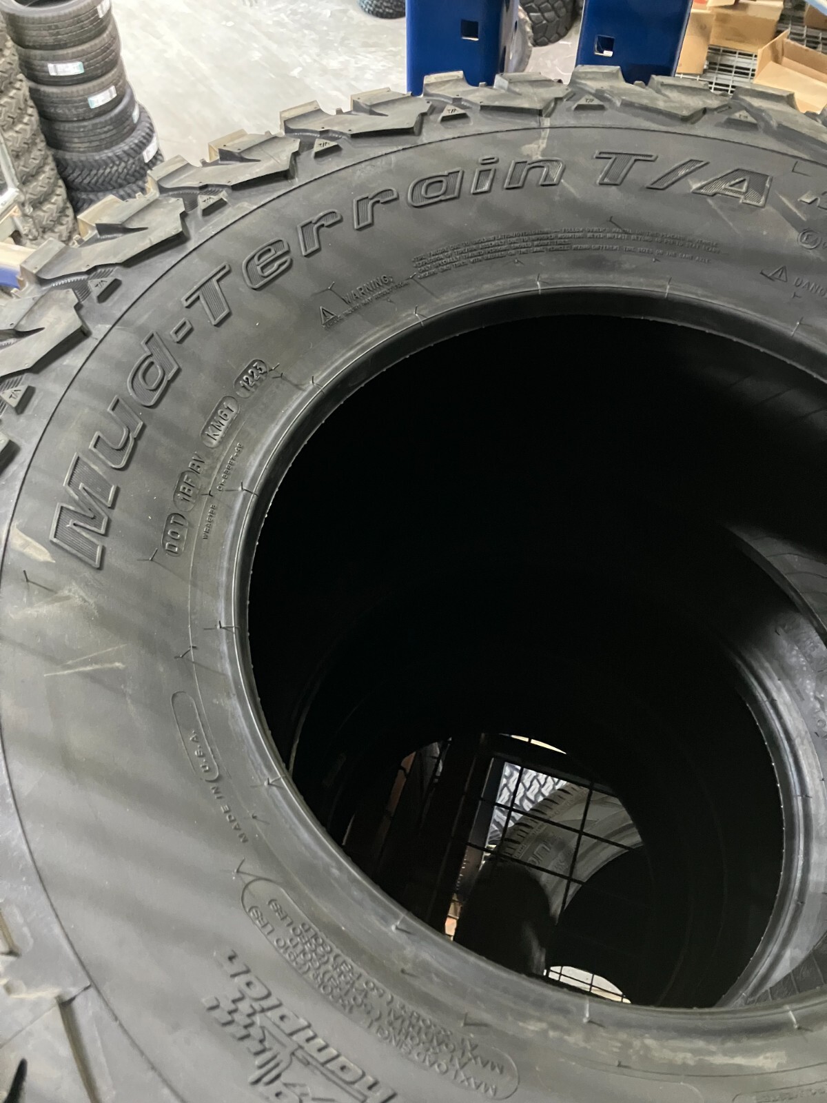 4 Take Off Tires 305 70 16 BF Goodrich KM3 Mud Terrain T/A LRD LT305/70R16 18/32