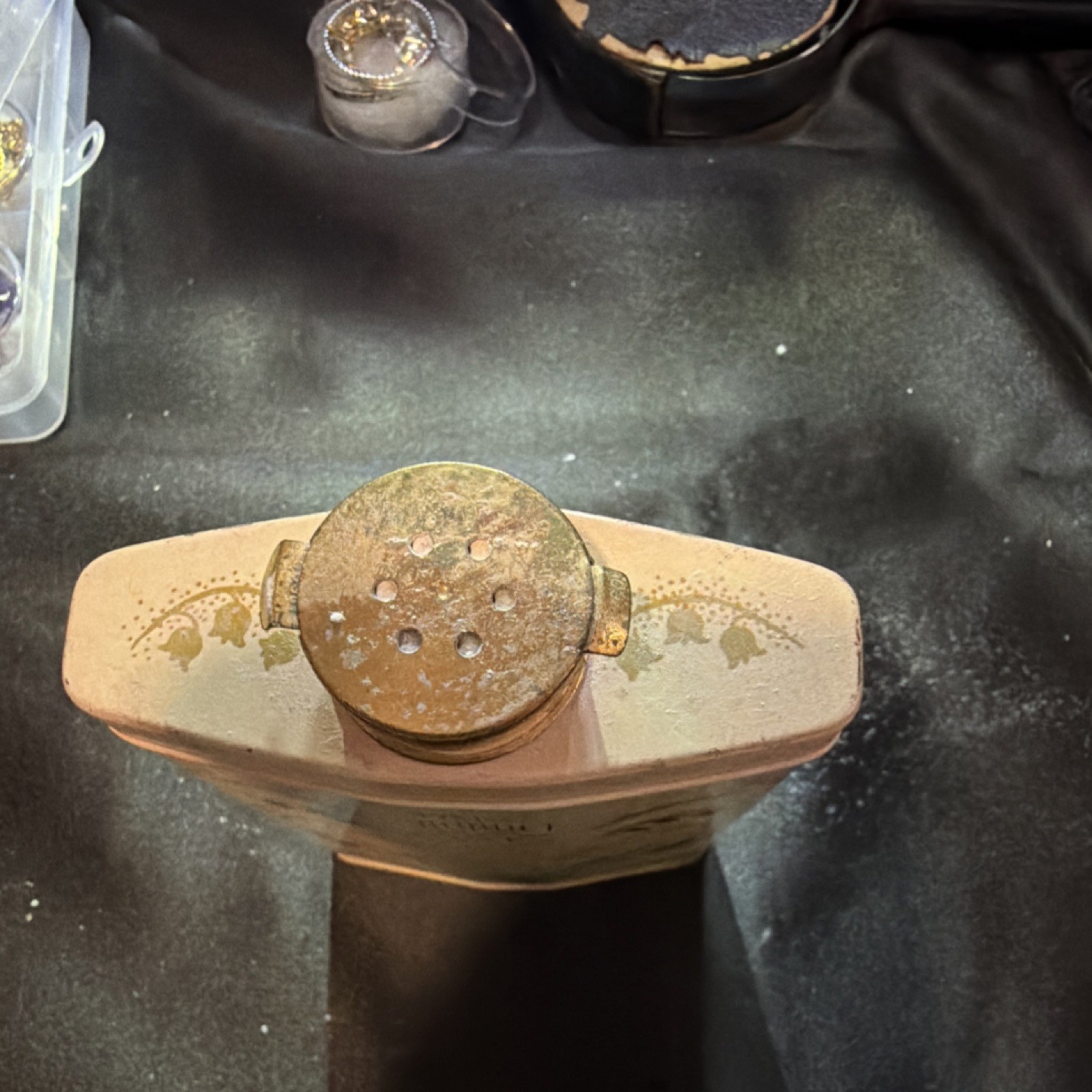 Coty Muguet des Bois Talcum Powder Advertising Tin 4 oz Beige Green Gold