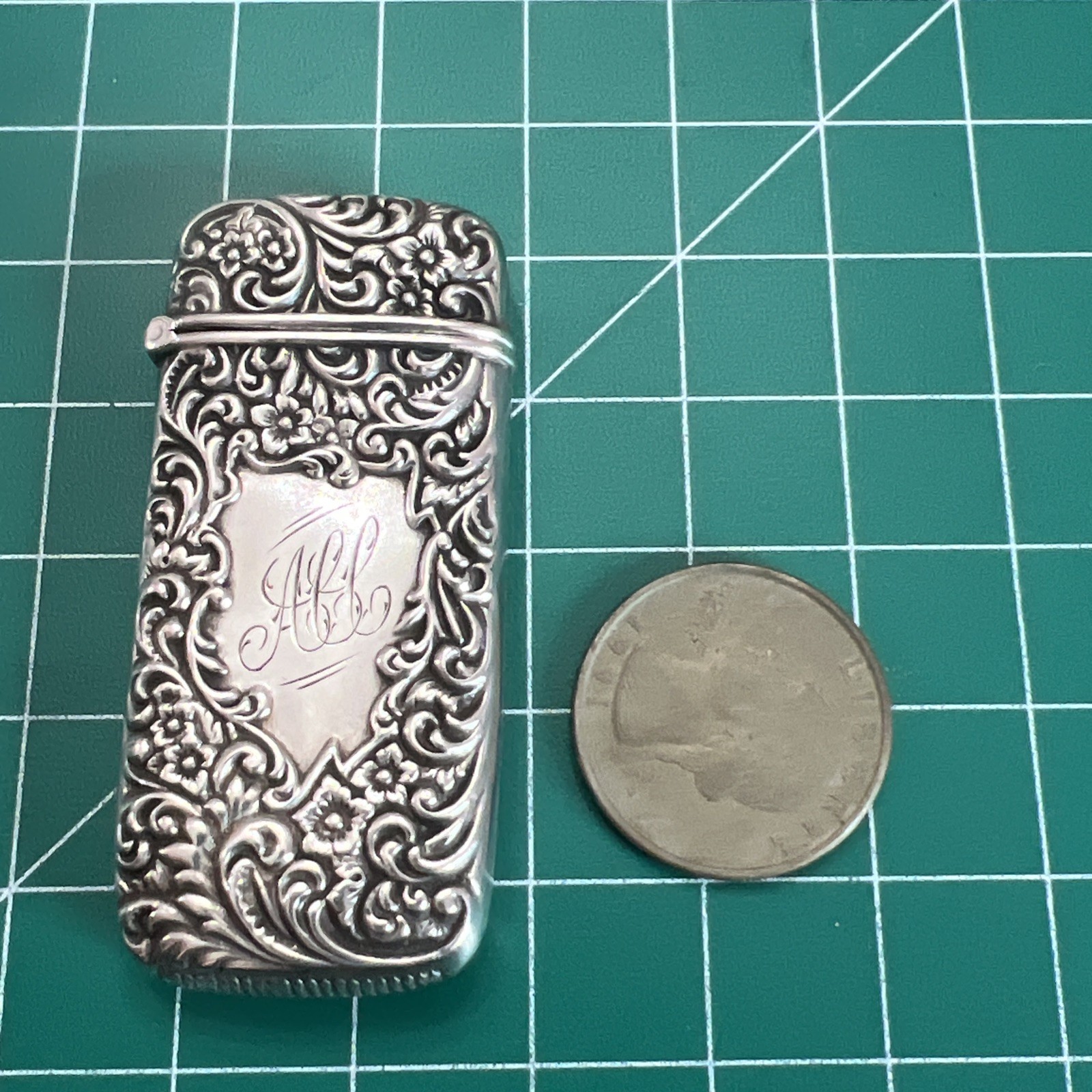 Antique Sterling Silver Ornate Floral Motif Match Safe Vesta Case HAS MONO
