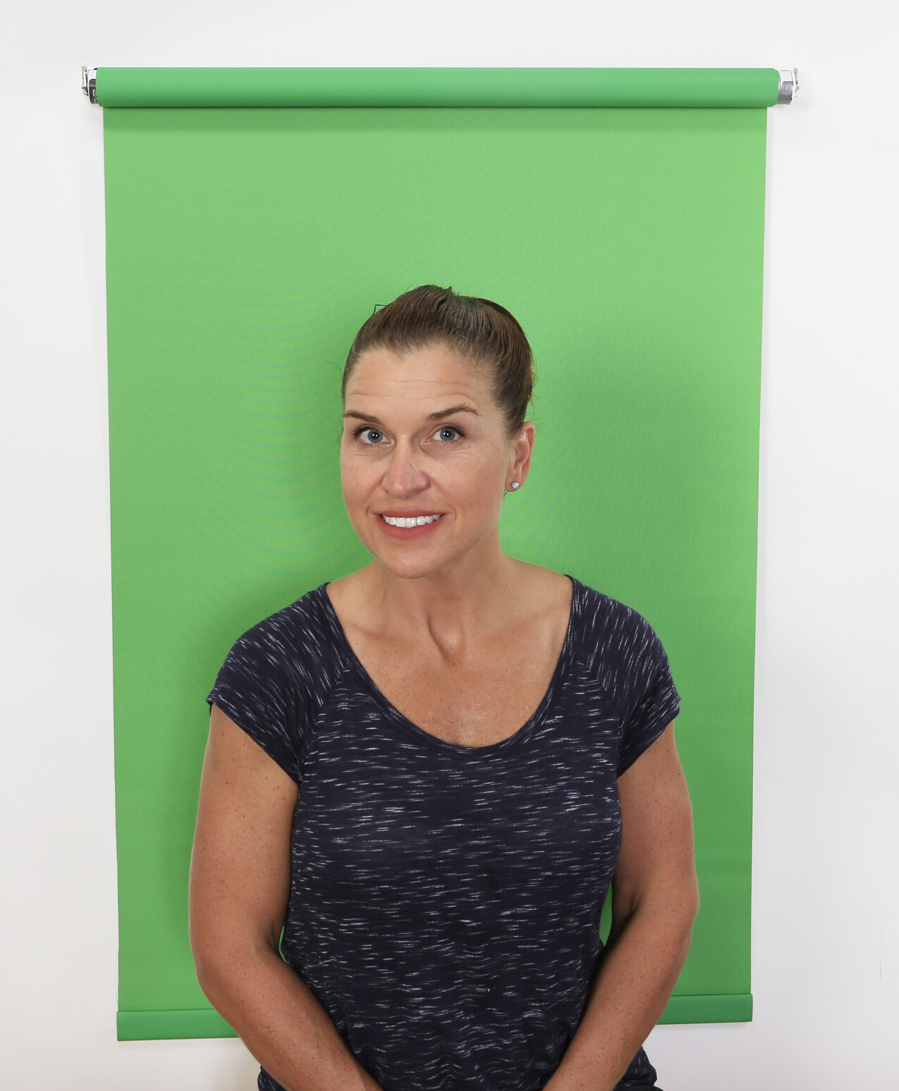 WHITE 2.5'X5' Wall/Ceiling Mounted Rollup Background System ID Photos Headshots