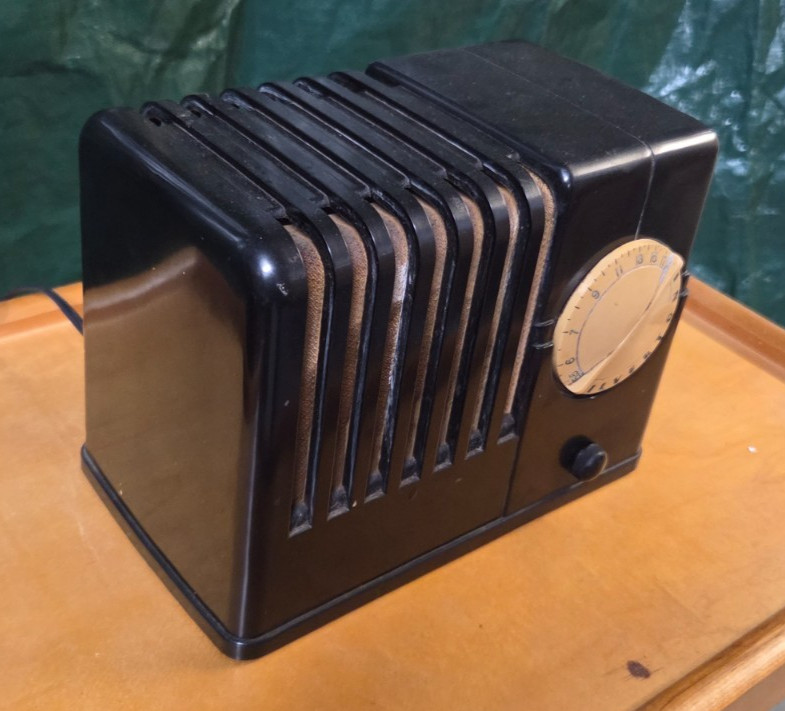 Vintage Deco Modern Eames Era Sears Silvertone 4500 Bakelite Toaster Tube Radio