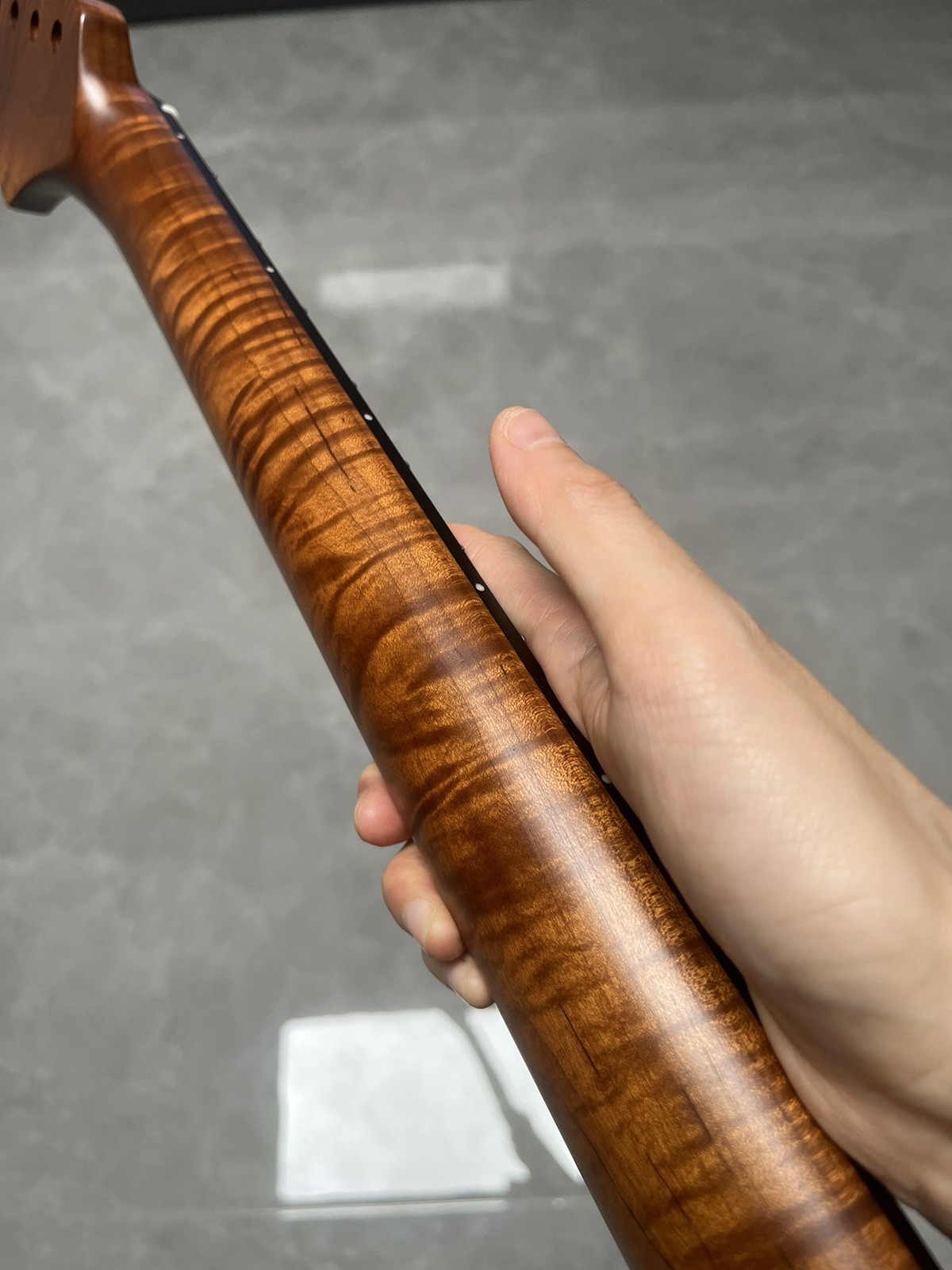 New Ebony Fingerboard Abalone shells 22Fret Satin Maple DIY Electric guit