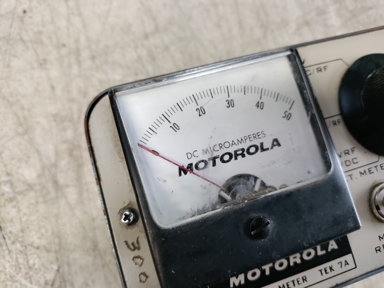 MOTOROLA TEK 7A DC/RF ALIGNMENT METER RADIO TEST UNIT