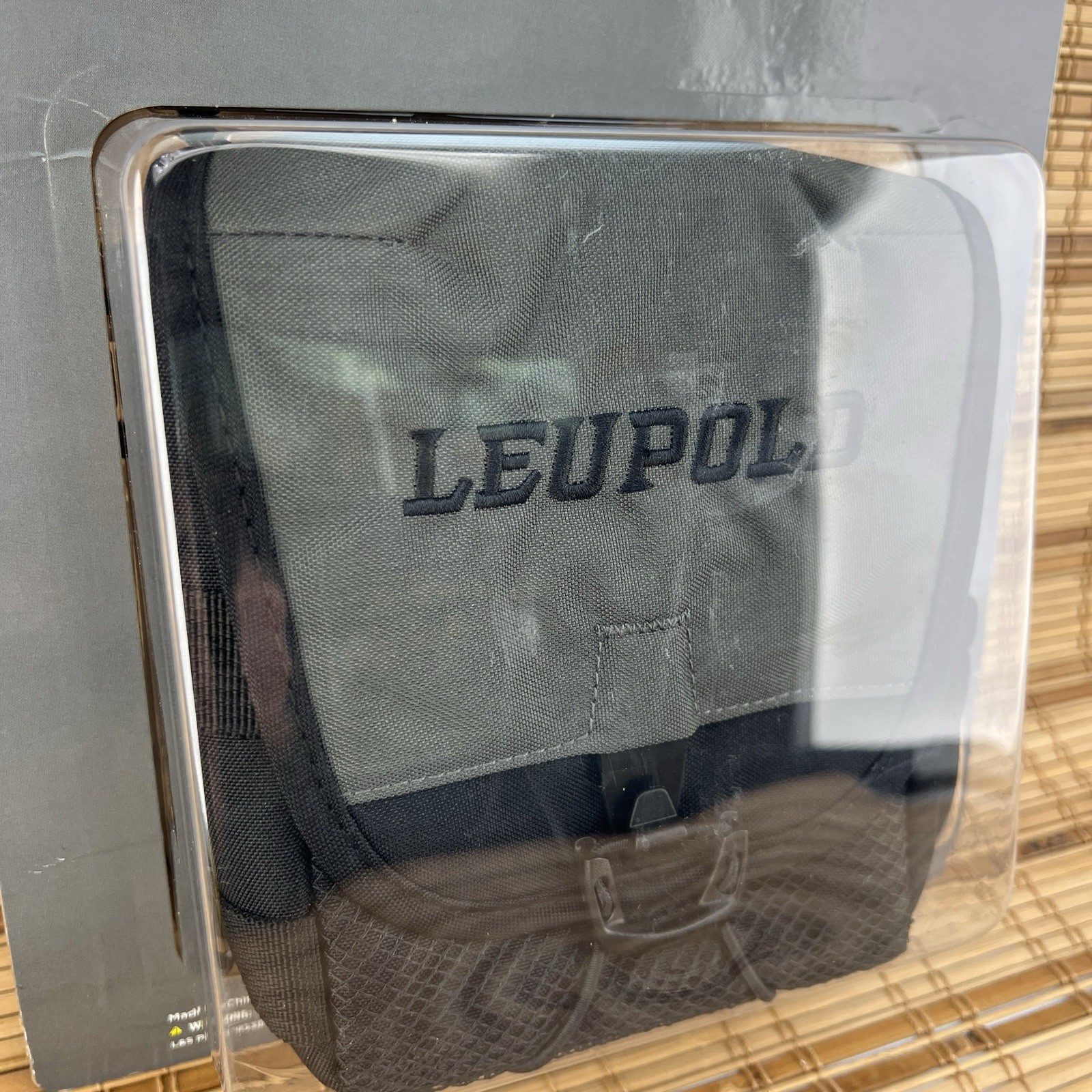 New Sealed Leupold Rainier HD 10x42 BINOCULARS w/ Case Knife Cleaning Pen