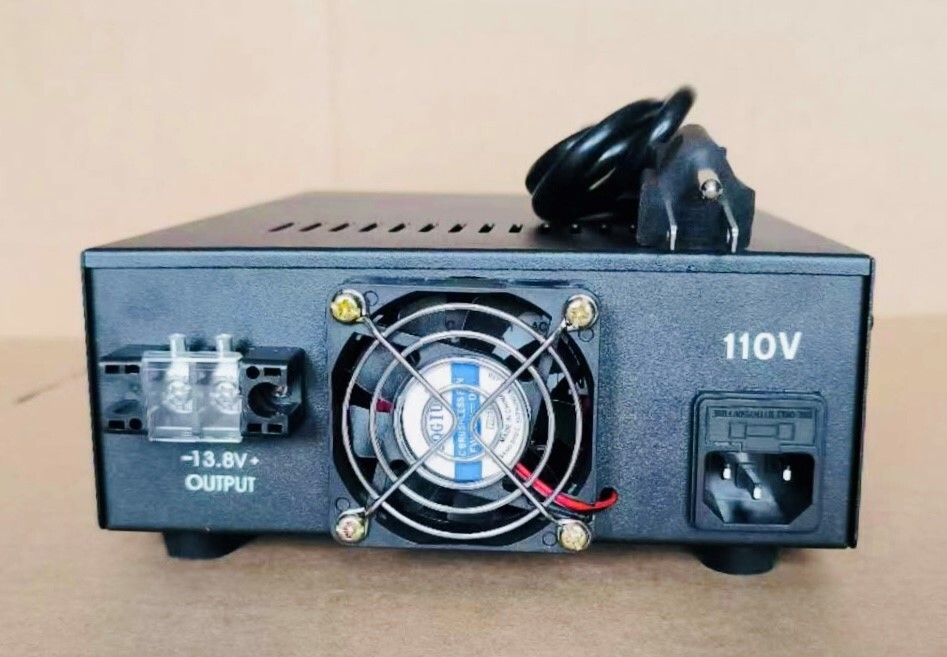 Desktop Power Supply 13.8VDC 20A Max with BEST DC TERMINALS (like Astron SS-18)