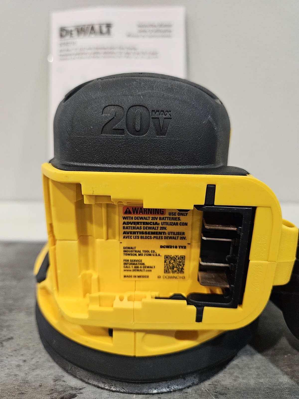 NEW DeWALT 20V MAX XR 5" Cordless Random Orbital Sander DCW210B (Bare Tool)