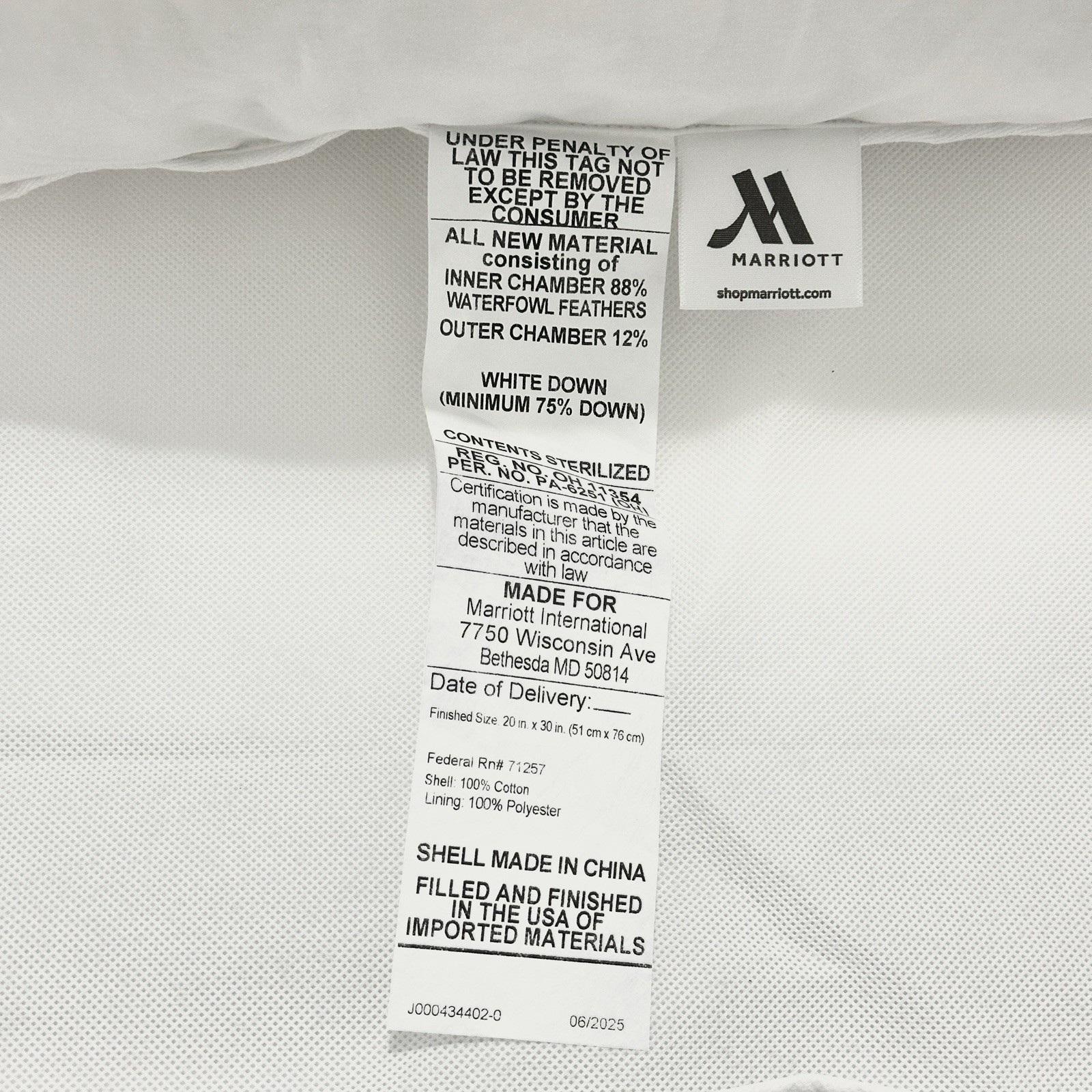 Marriott Hotels 2-Pack Feather & Down Queen 20x30 Pillows Exclusive Authentic