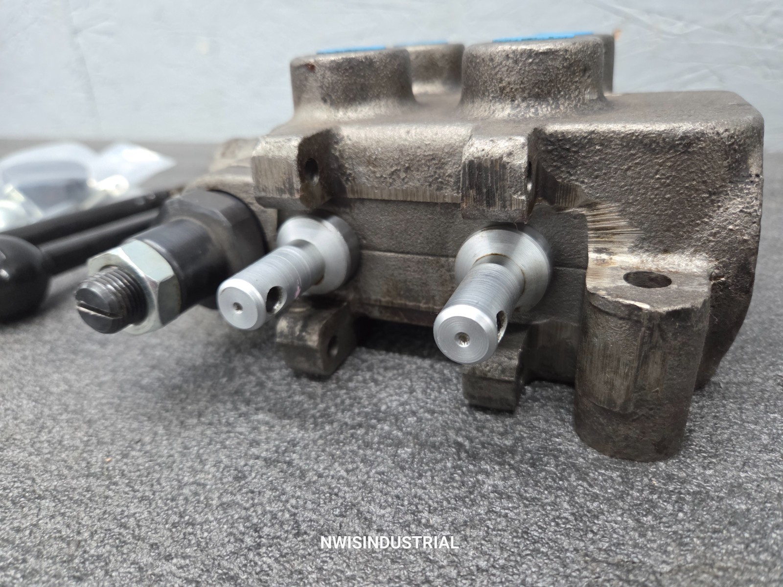 Gresen Hydraulics 2702 Hydraulic 2 spool control valve block