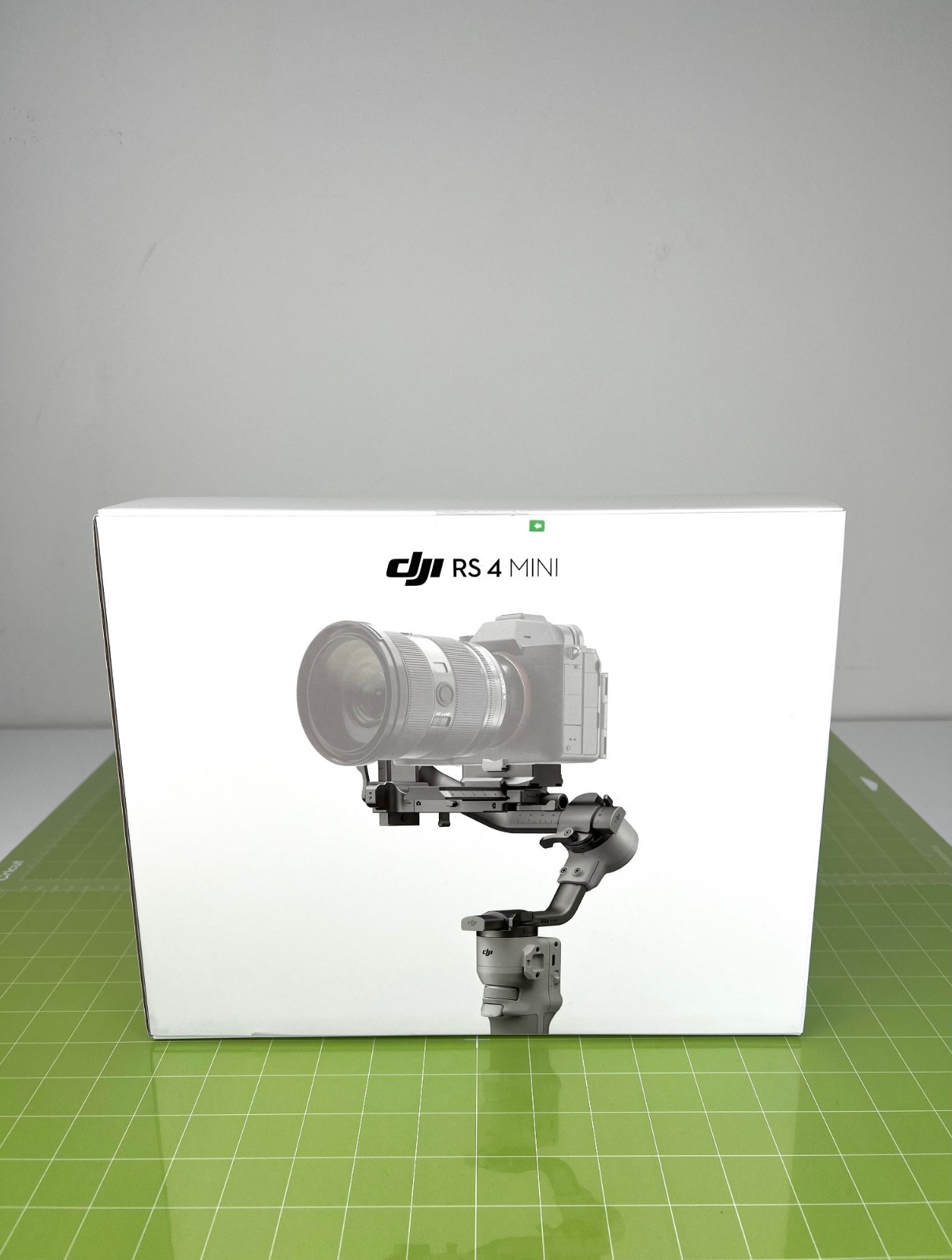 NEW - DJI RS 4 Mini 3-Axis Gimbal Stabilizer - Gray