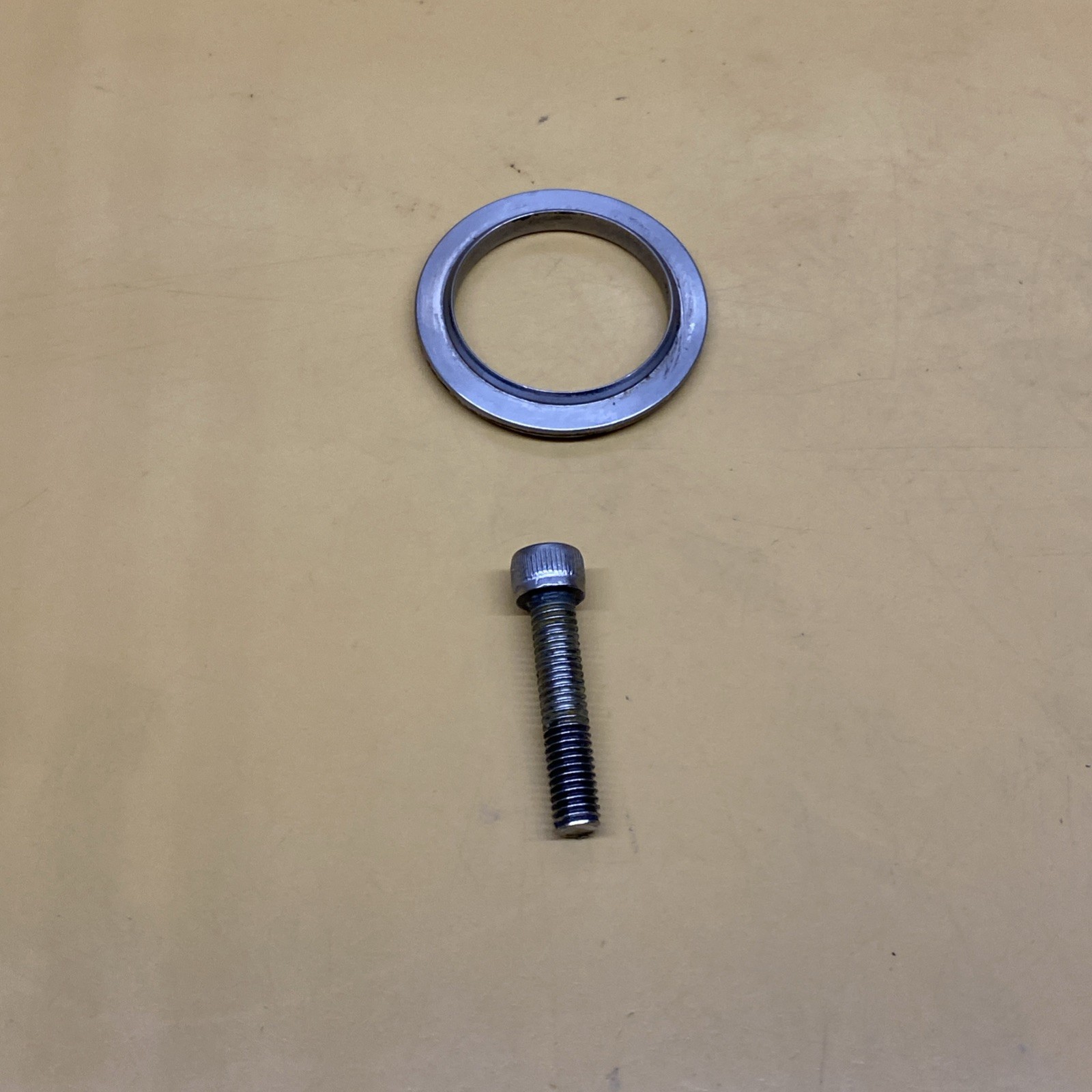 Silver Chris King 1-1/8" NoThreadset Threadless Sealed Bearing Headset