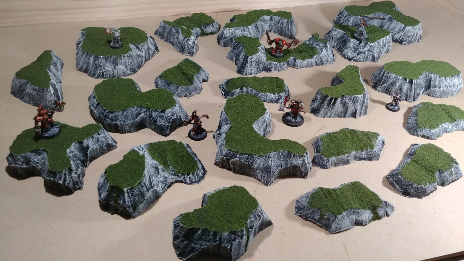 Wargaming Terrain - Large Box Set of Hills Grass Finish