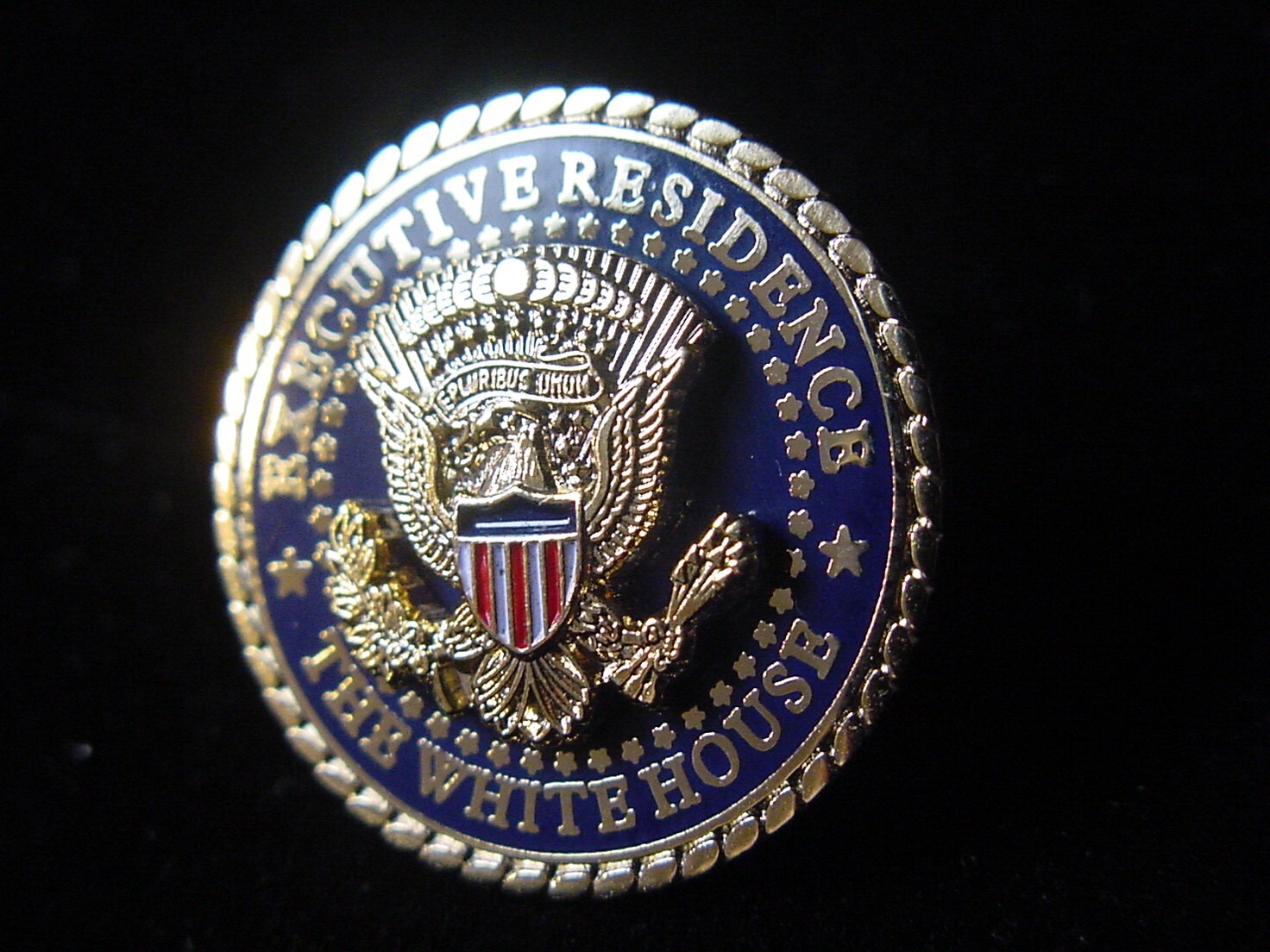 Presidential Official Issued White House Executive Residence Lapel Pin