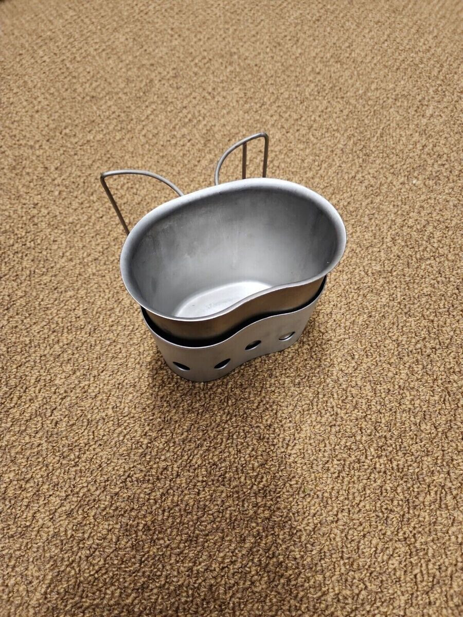 GENUINE US Military  CANTEEN CUP STAINLESS and STOVE / STAND COMBO VGC