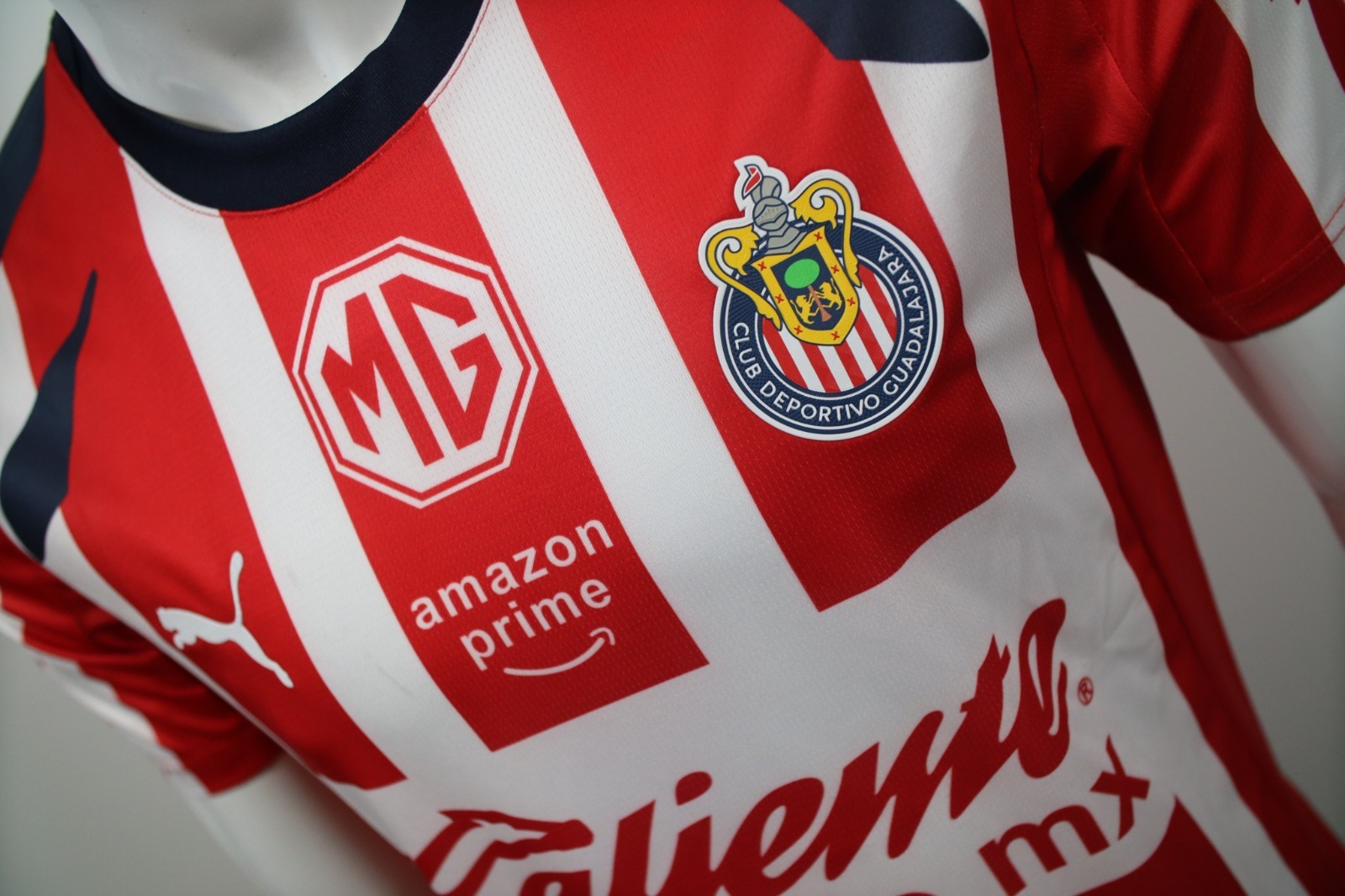 CHIVAS LOCAL 25/26 CON PARCH LIGA MX (Talla Reducida) slim fit LEER DESCRIPSON